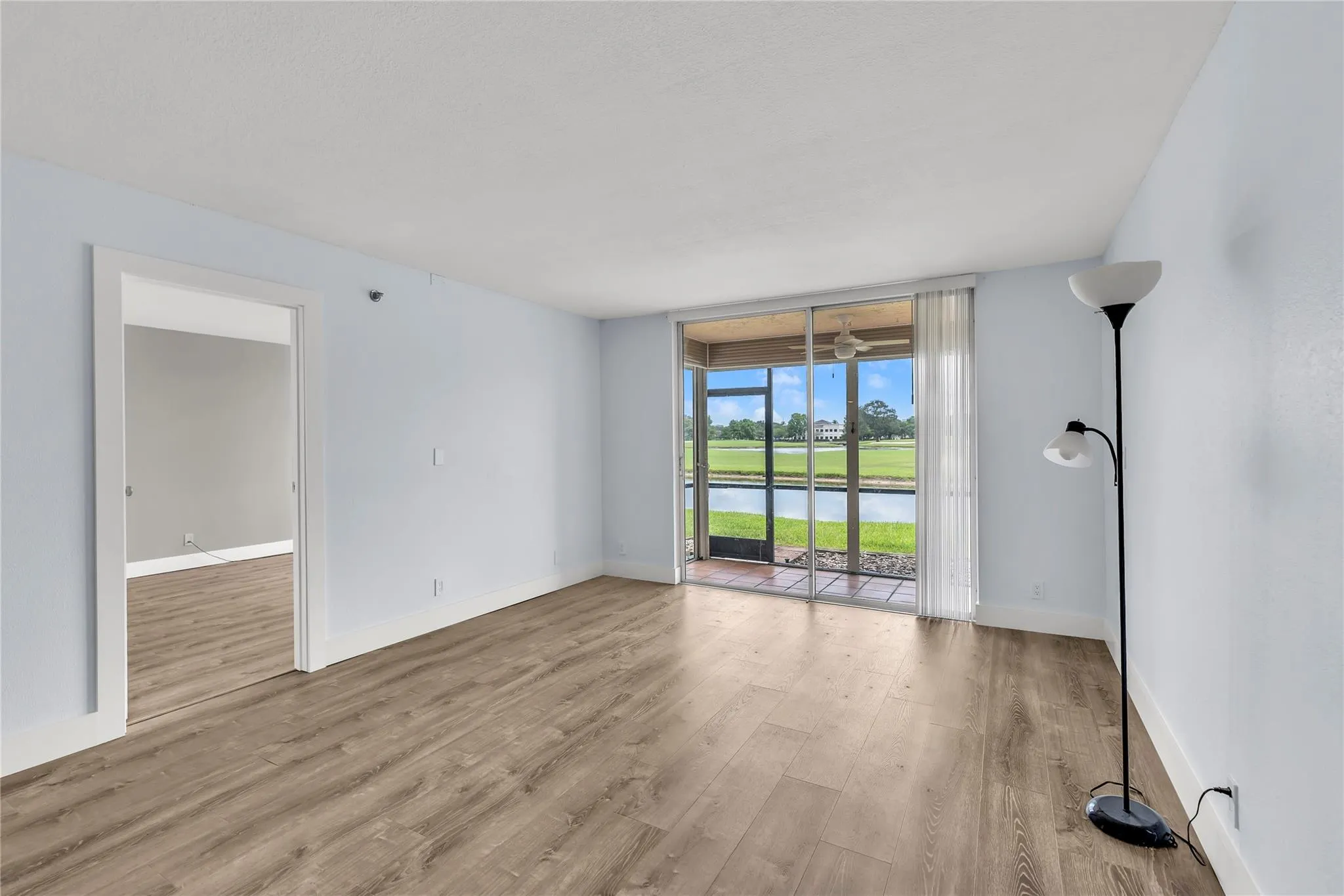 3100 W Rolling Hills Cir, #109