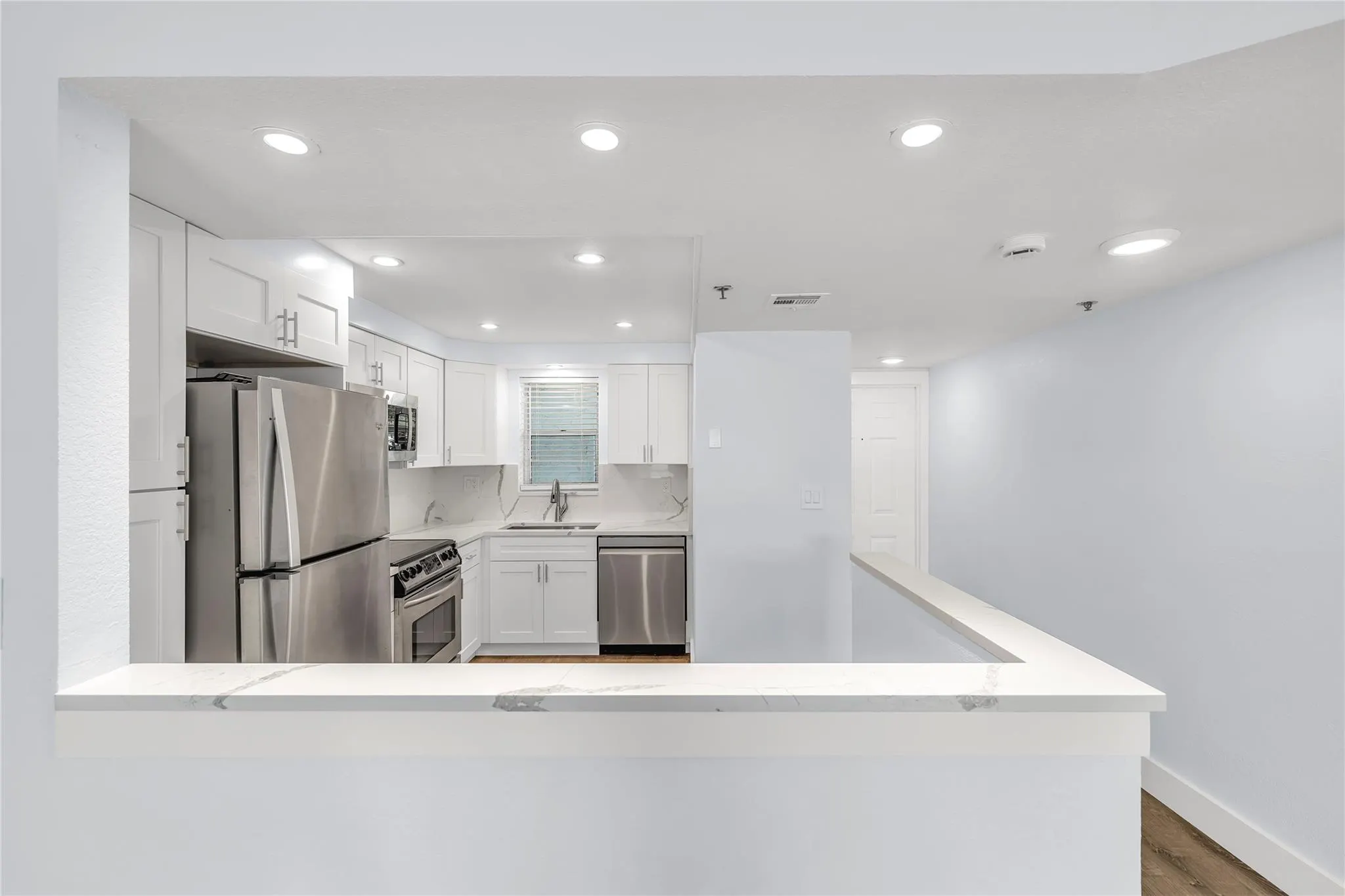 3100 W Rolling Hills Cir, #109