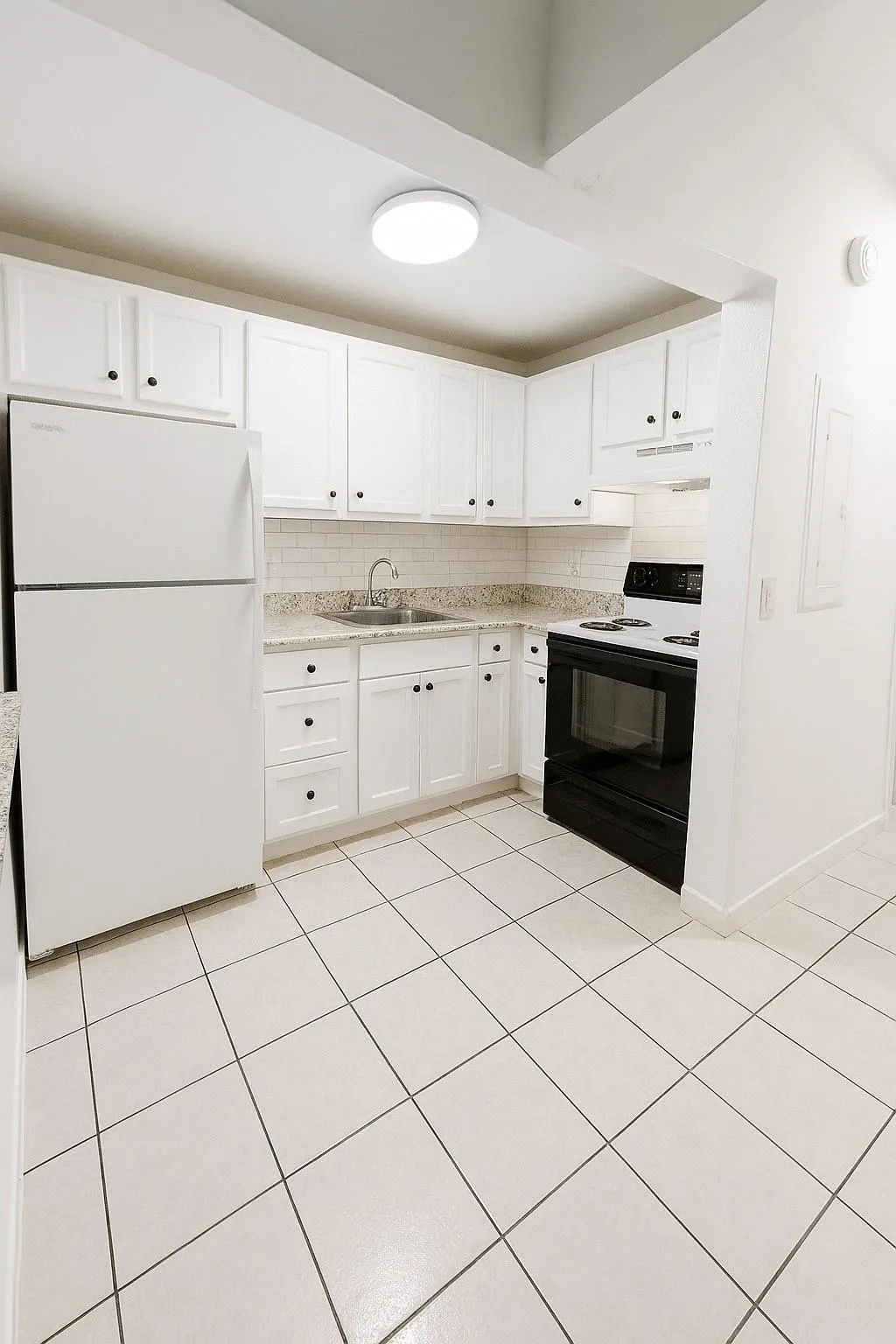 1151 NE 17th Ct, #19