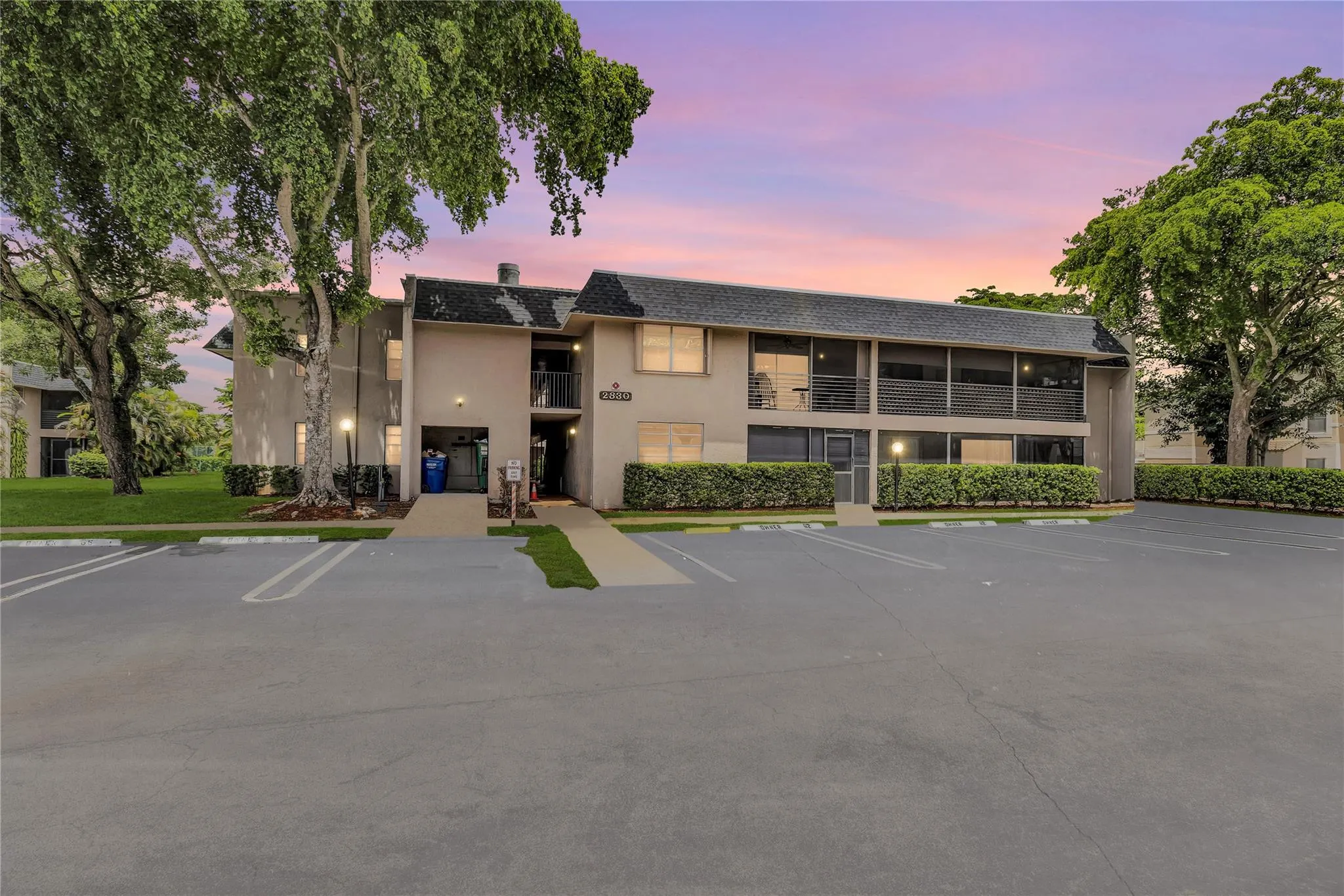2830 Riverside Dr, #201-C
