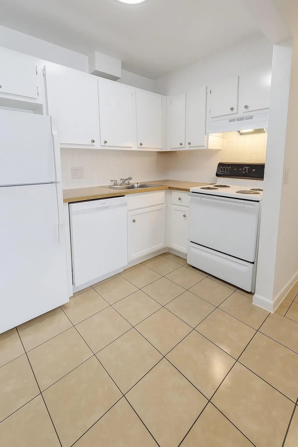 1151 NE 17th Ct, #27