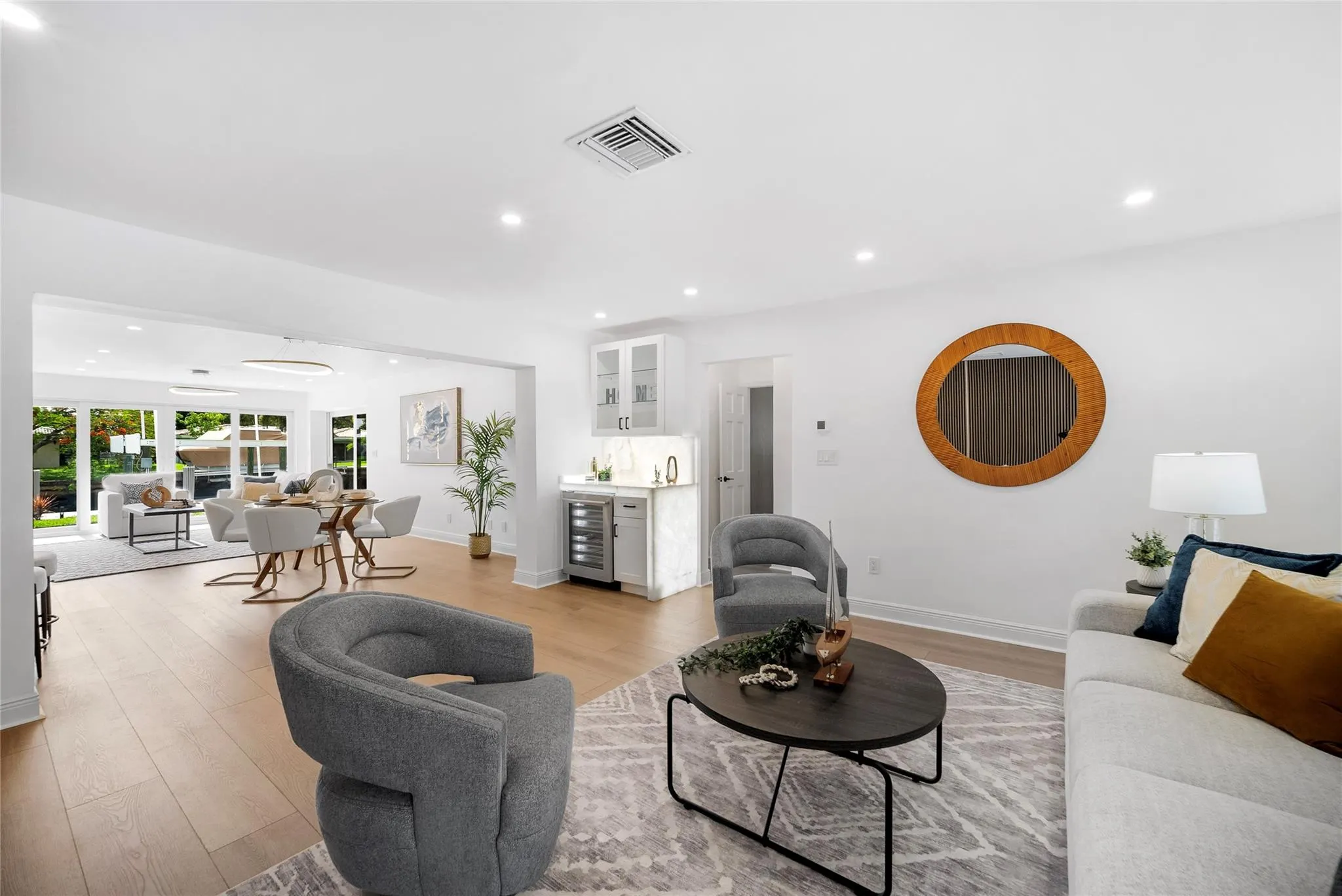 258 SE 3rd ter