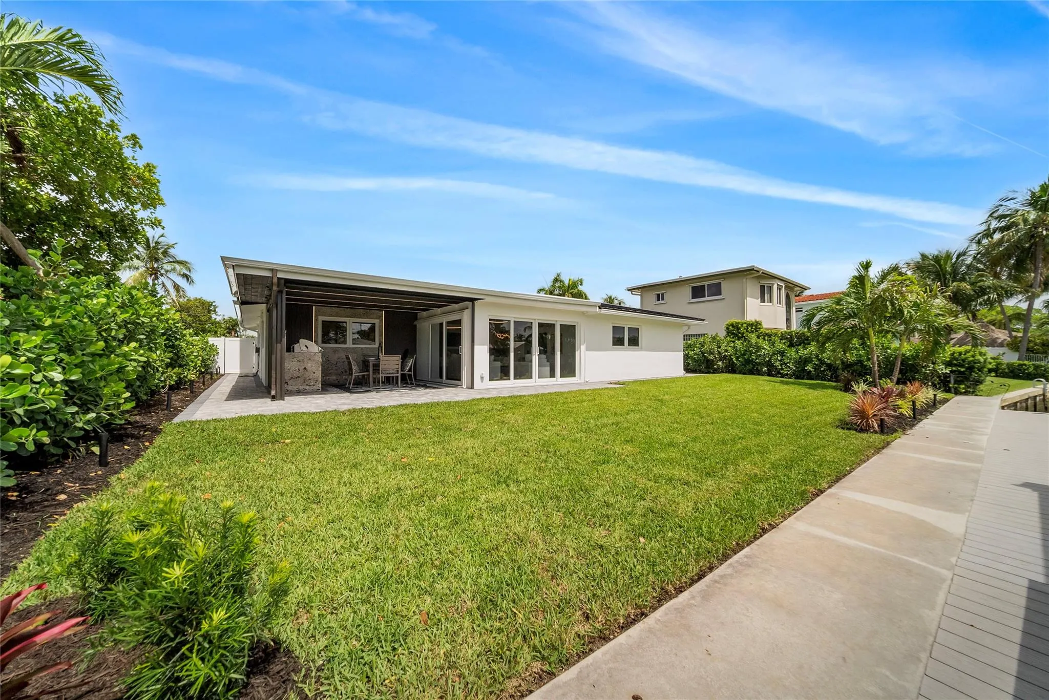 258 SE 3rd ter