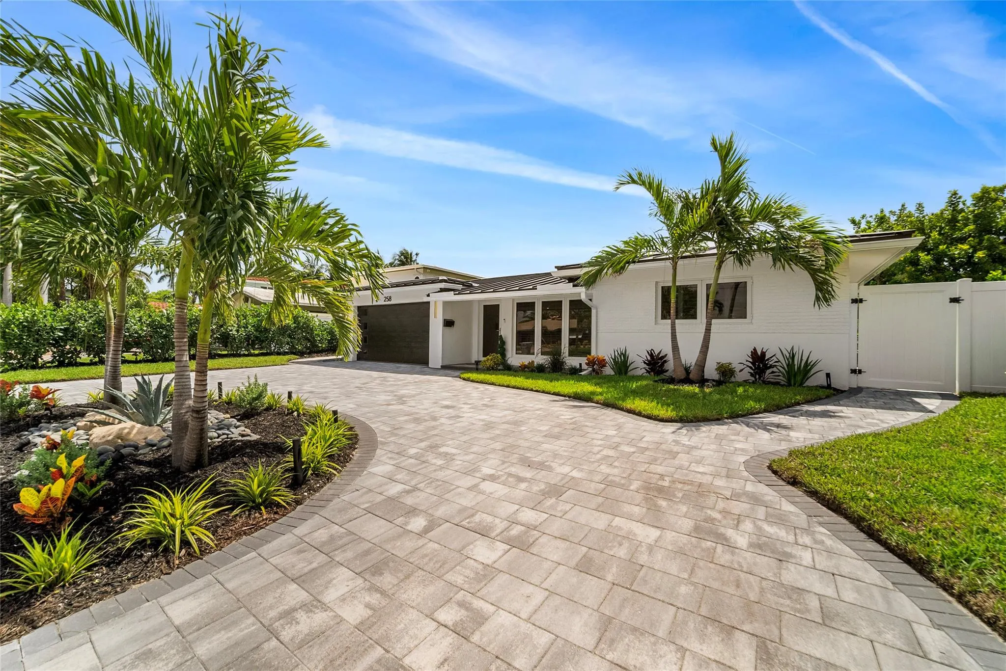 258 SE 3rd ter