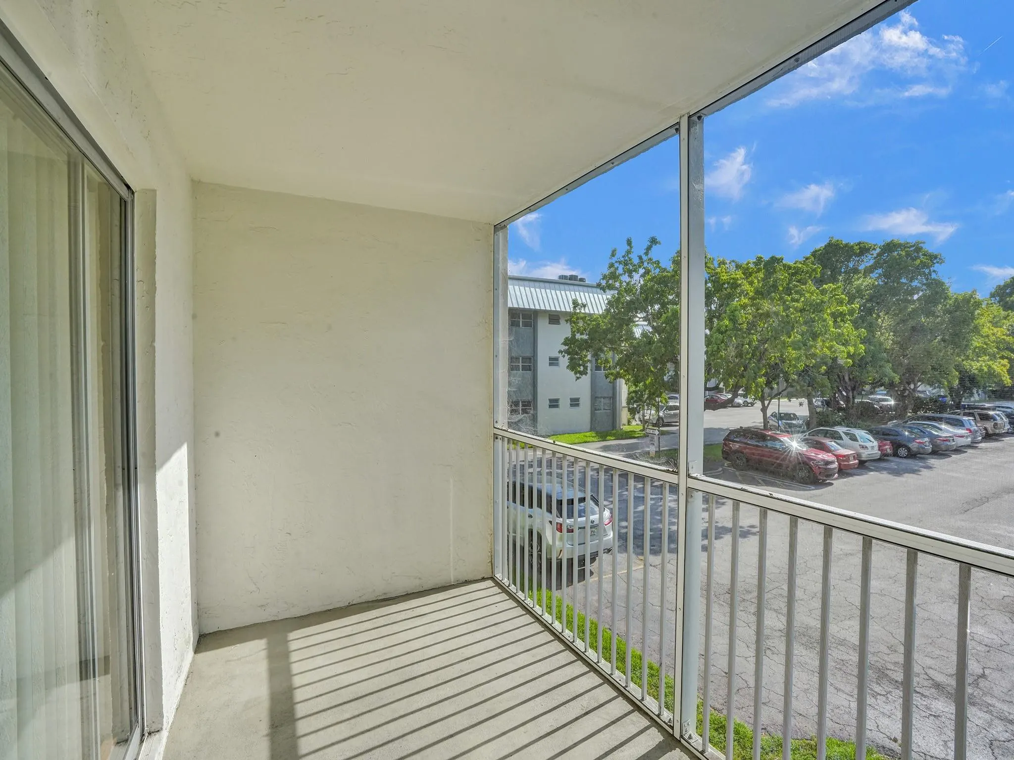 3000 Riverside Dr, #202