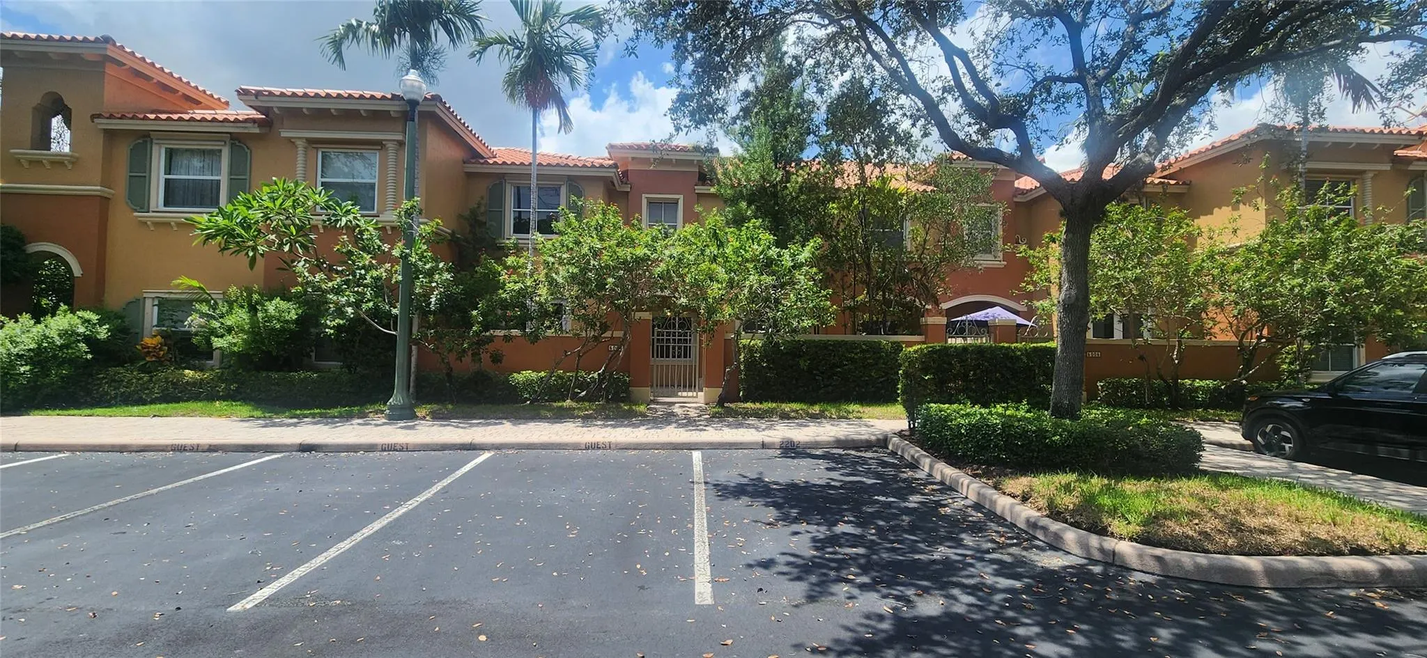 5013 Neptune Ln, #2202