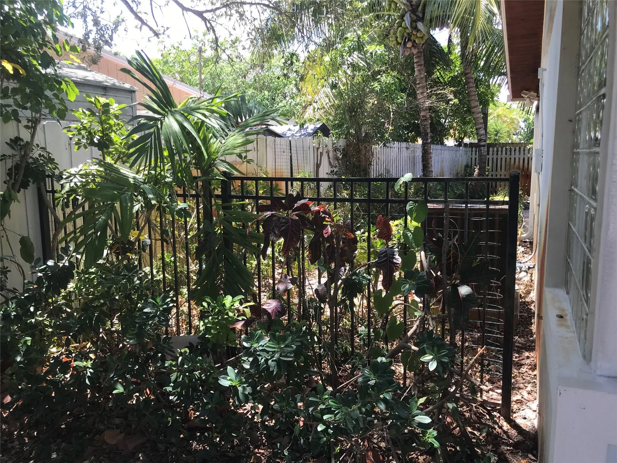 2831 NE 11th Ter