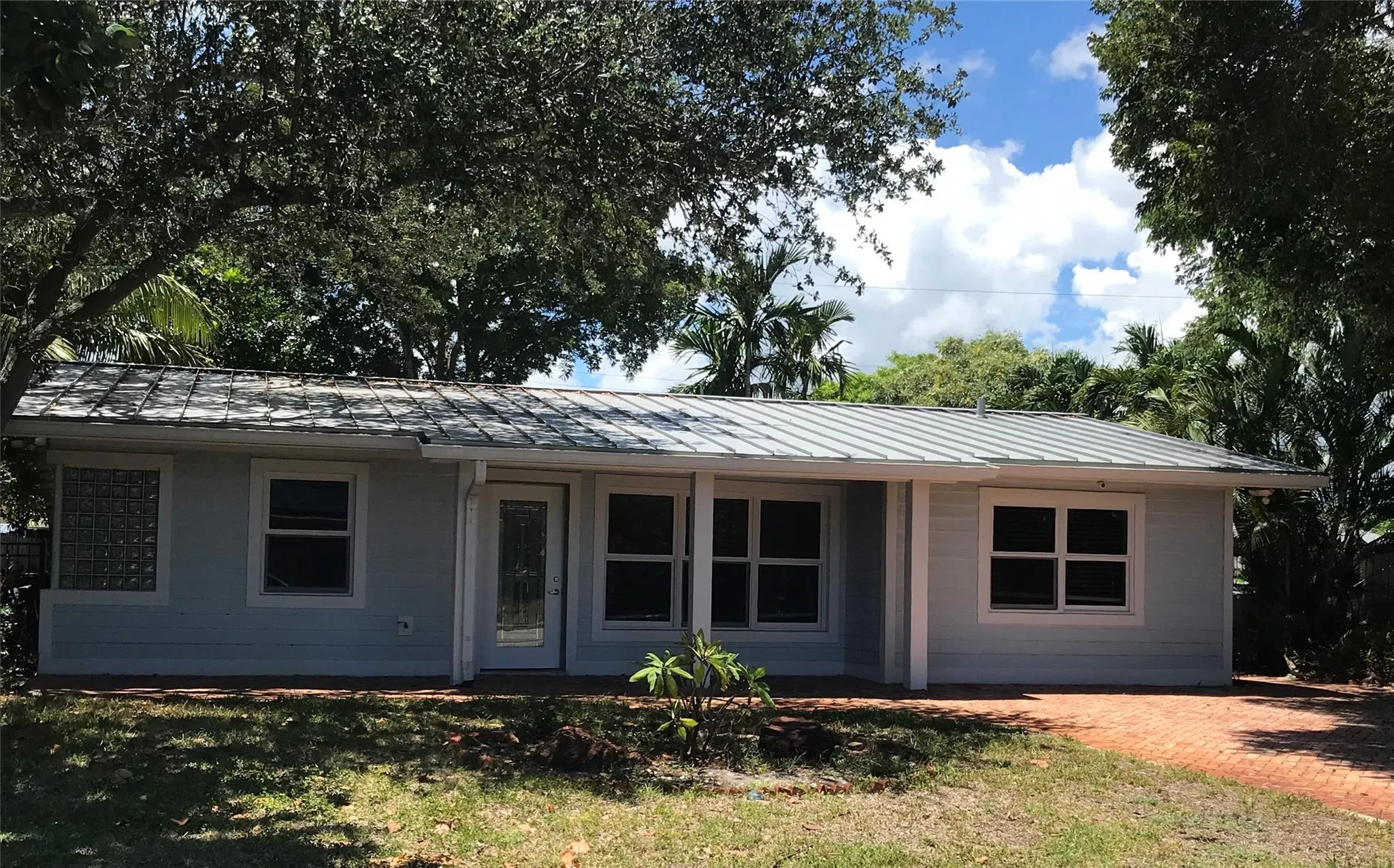 2831 NE 11th Ter