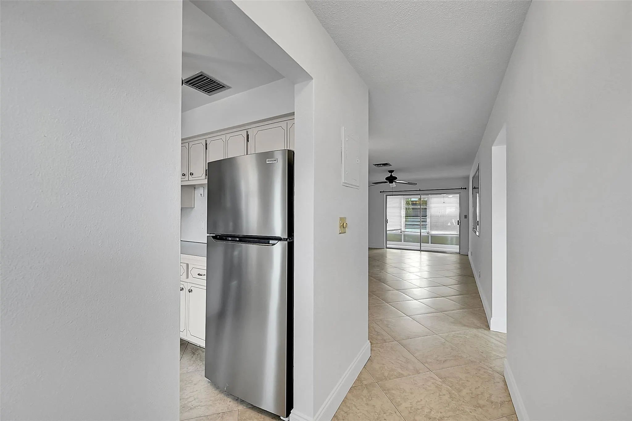 2111 NE 42nd Ct, #201w