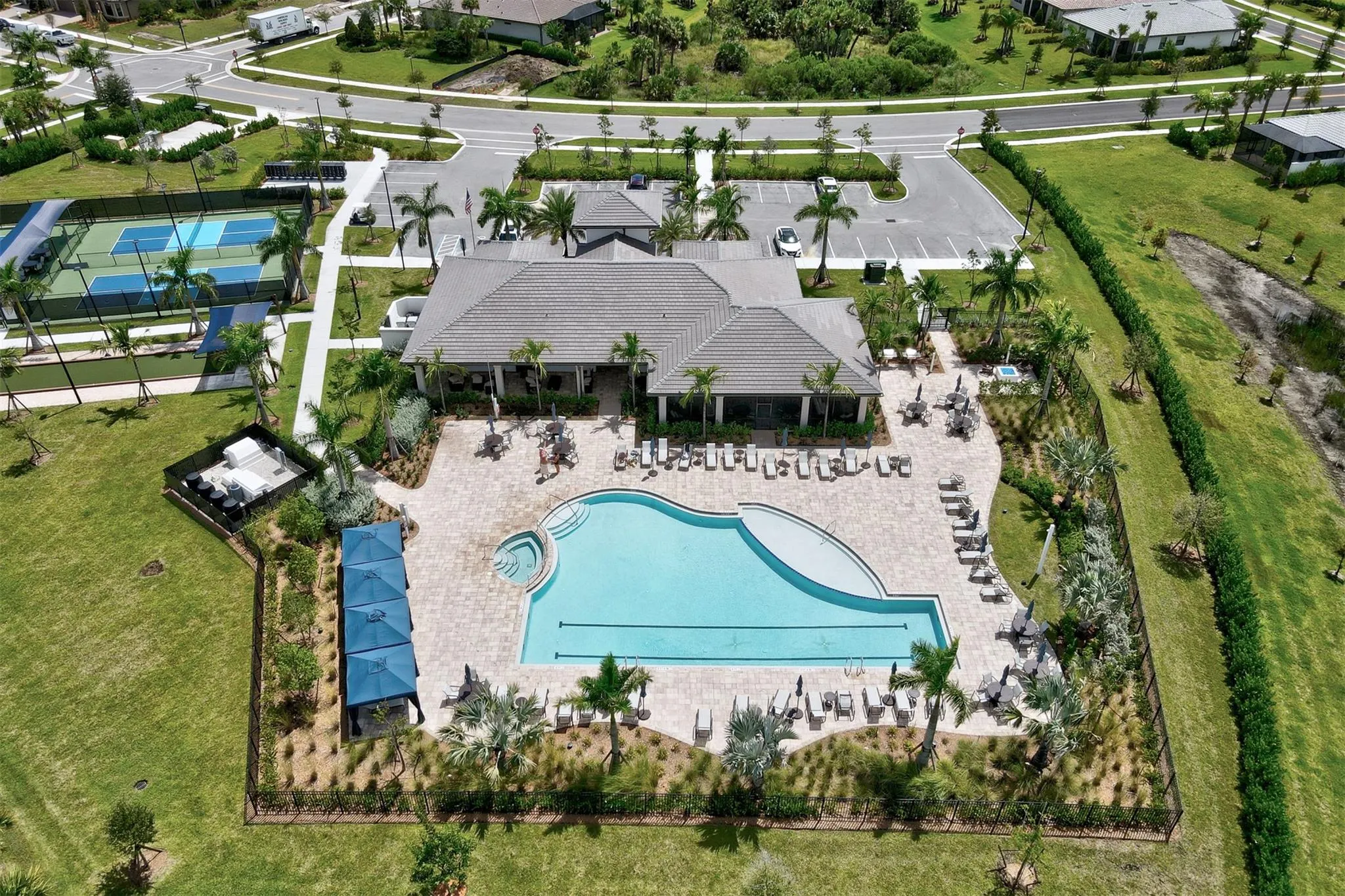 4231 E Basket Oak Cir