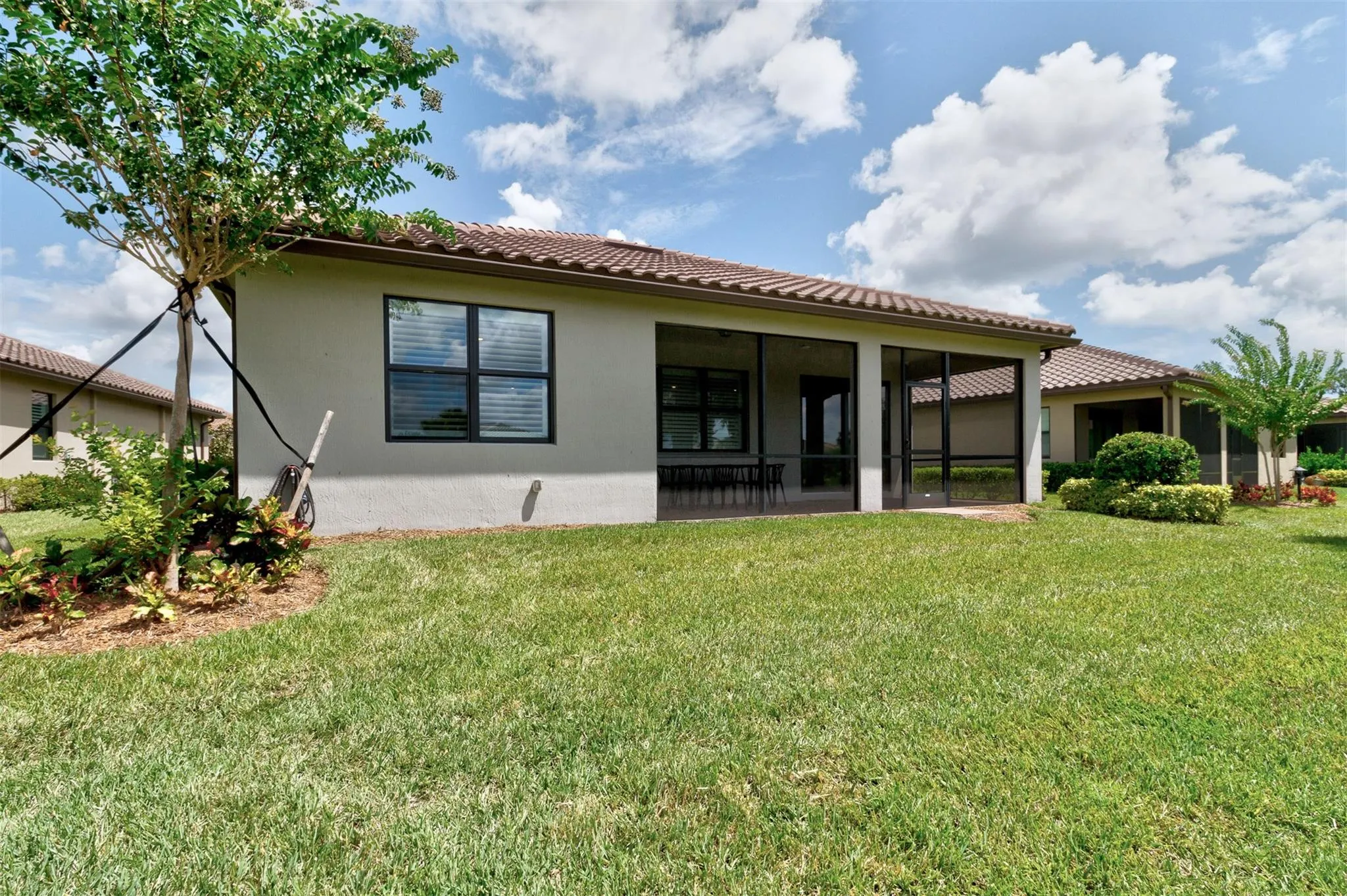4231 E Basket Oak Cir