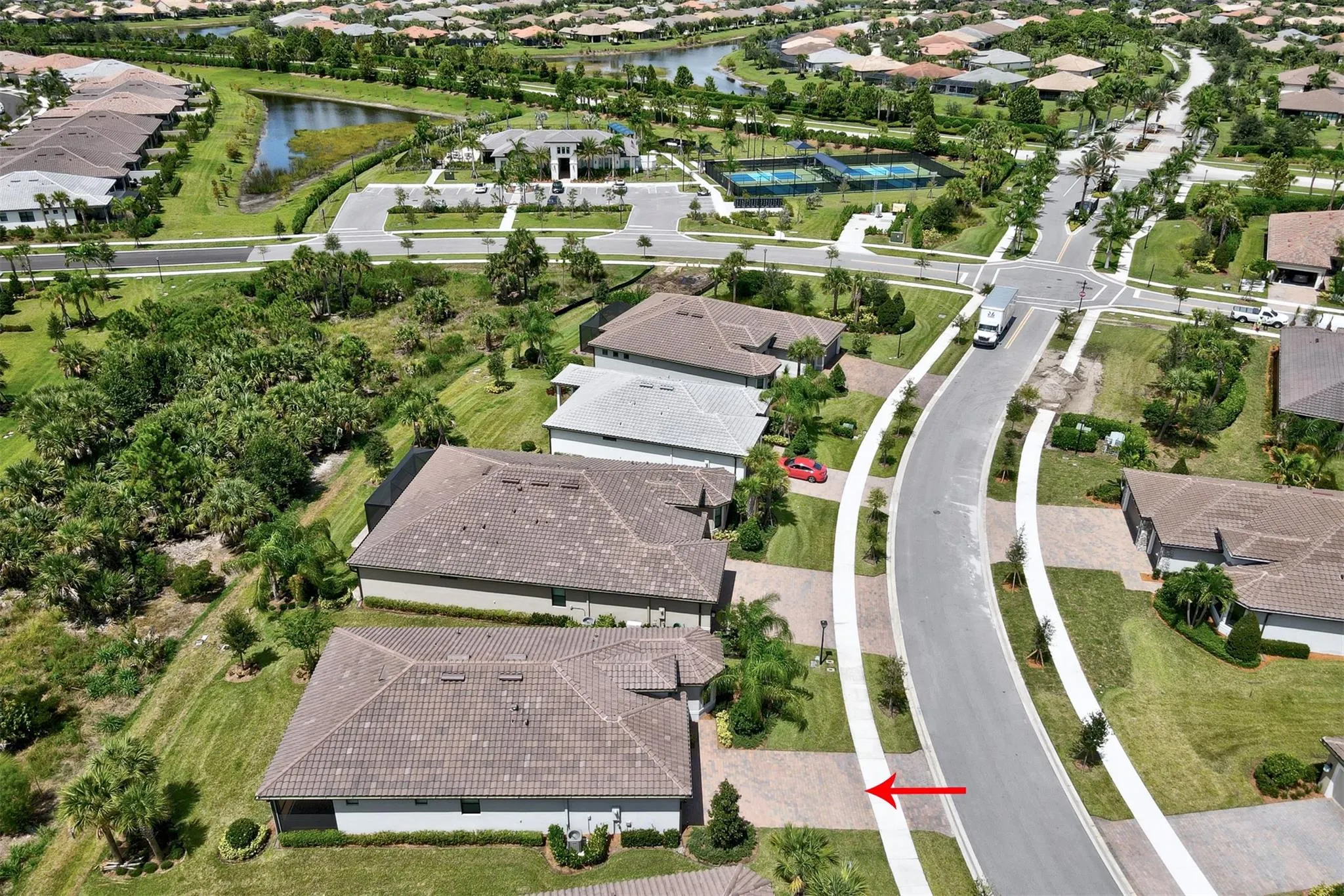 4231 E Basket Oak Cir