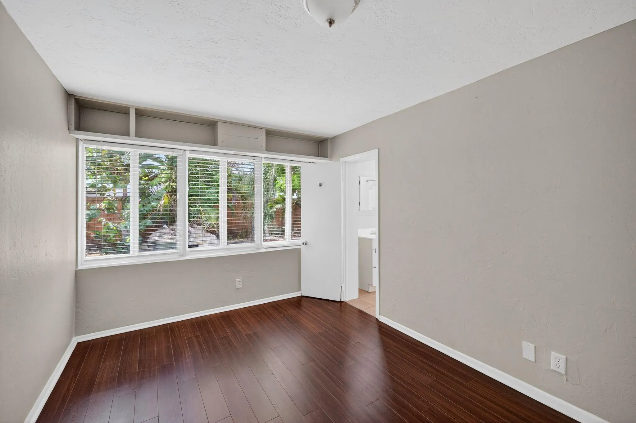 2248 SW 14th Ct