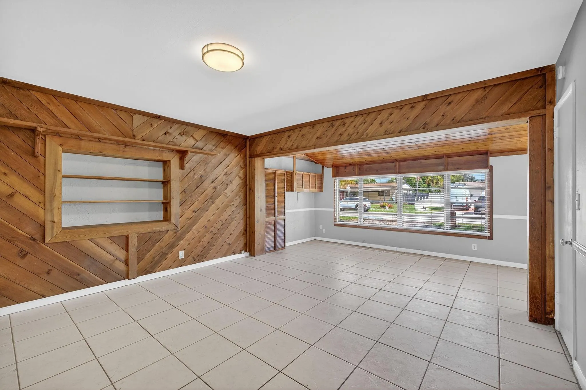 2248 SW 14th Ct