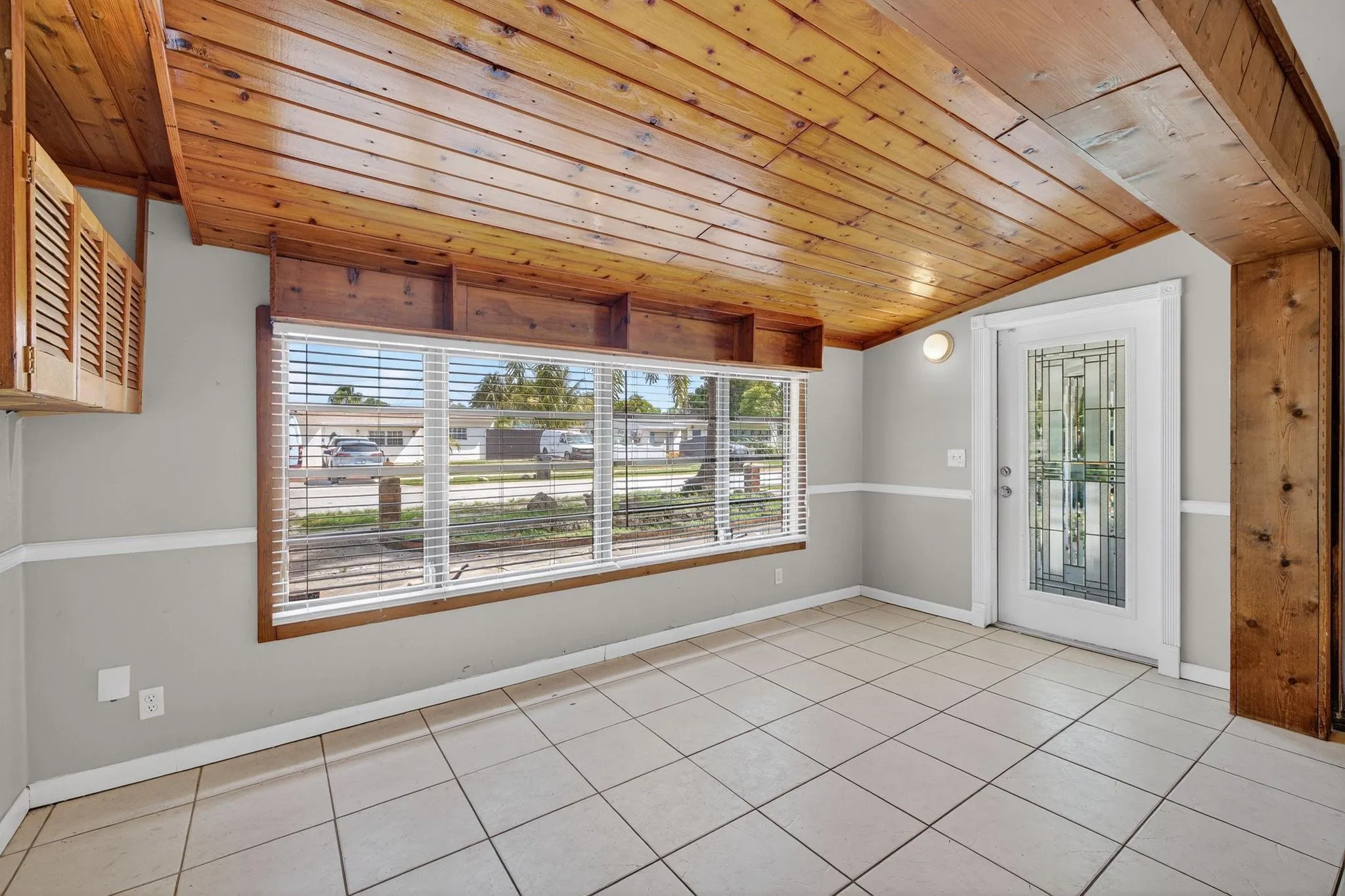2248 SW 14th Ct