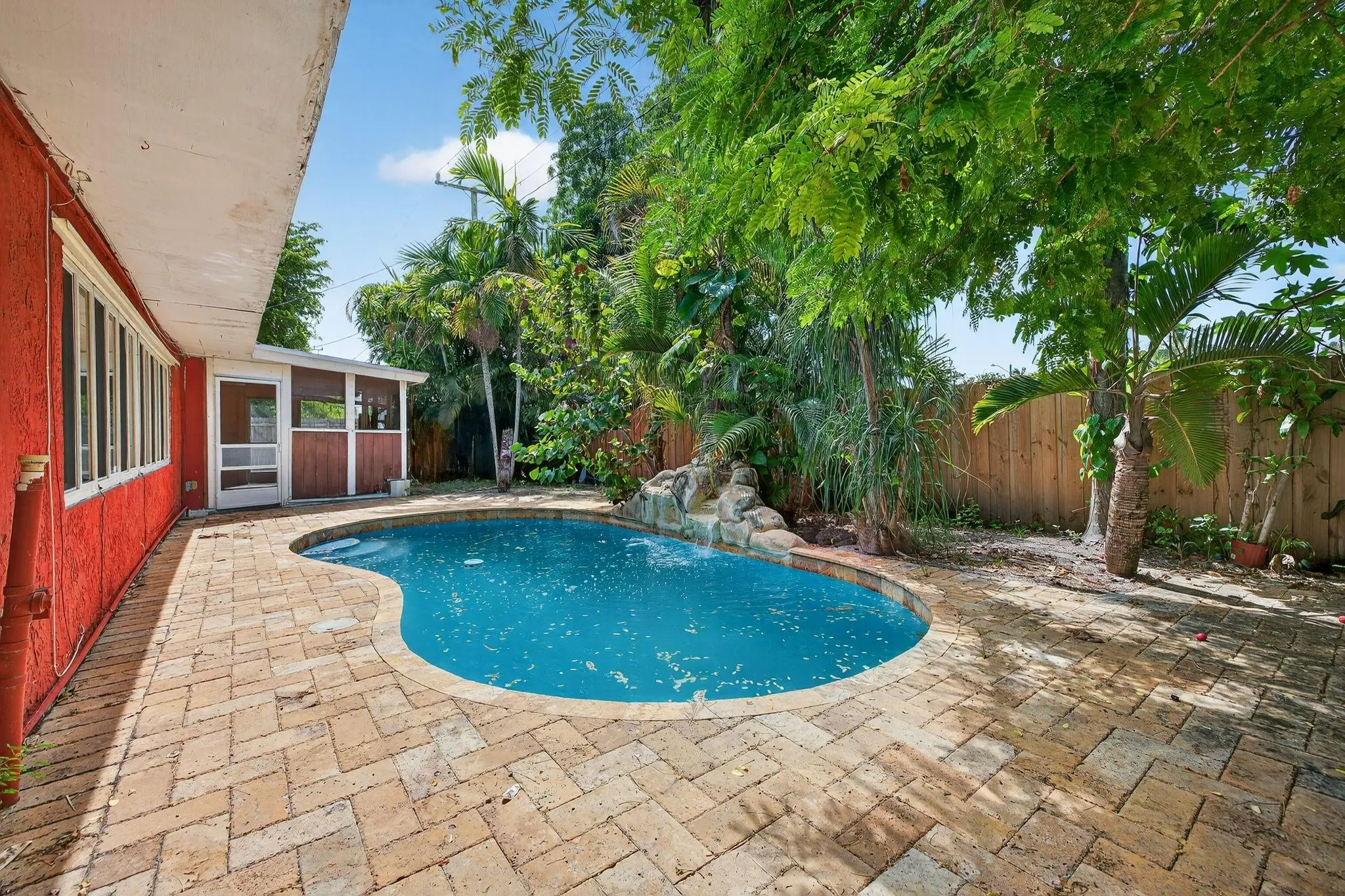 2248 SW 14th Ct