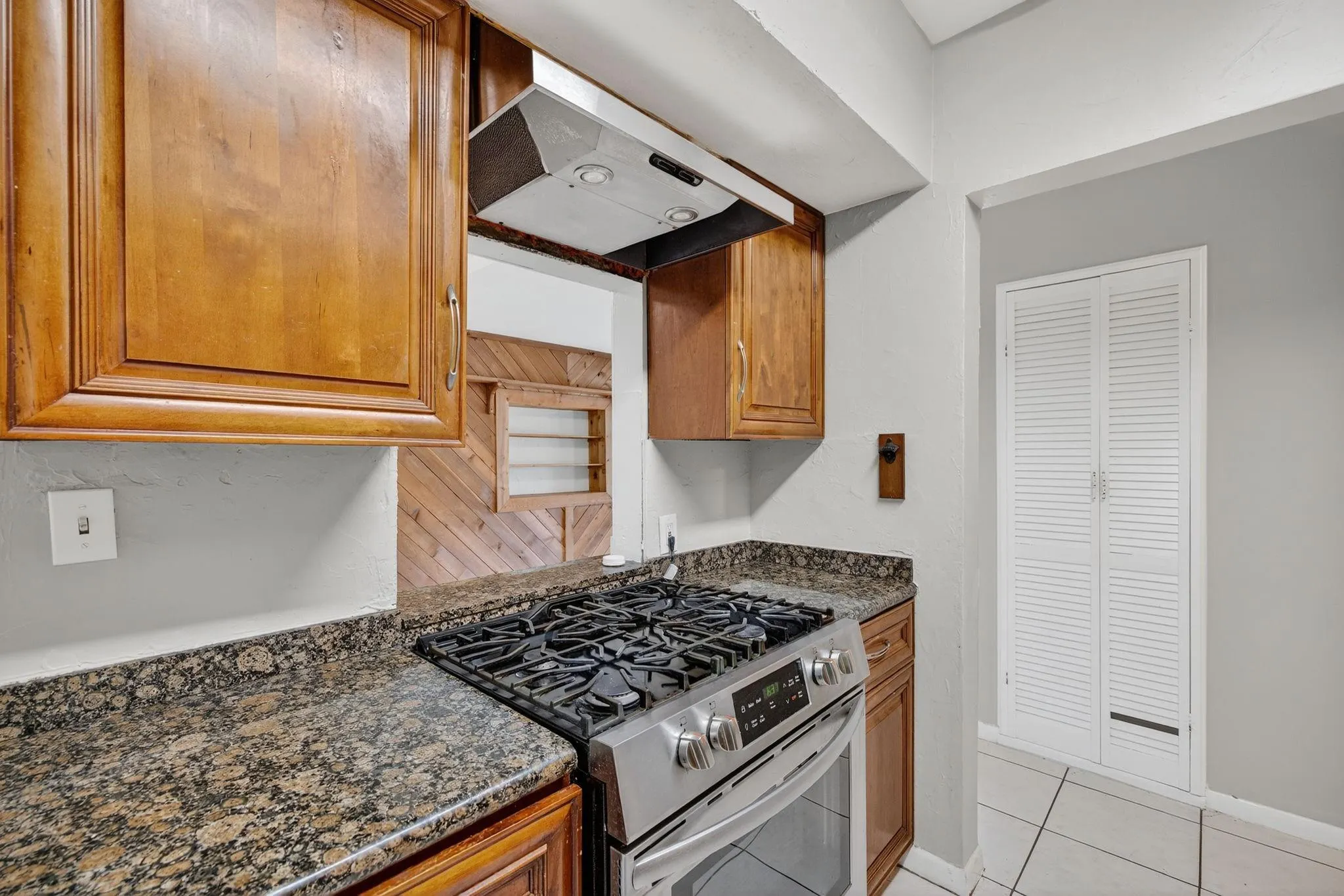 2248 SW 14th Ct