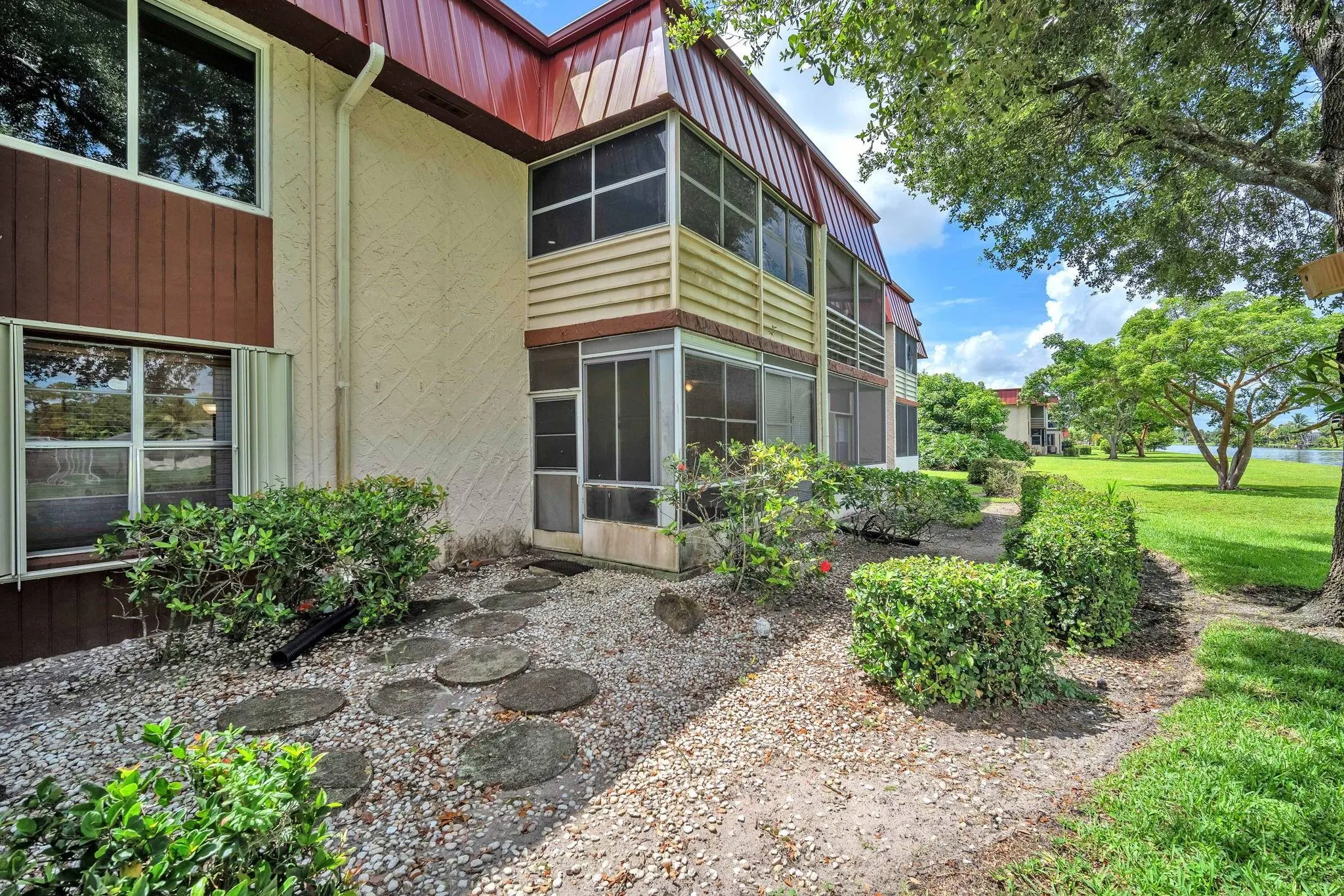 12025 W Greenway Drive, #104