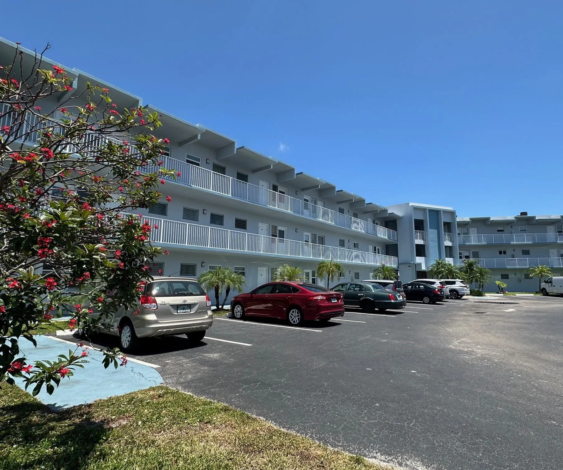 2309 Park Ln, #105
