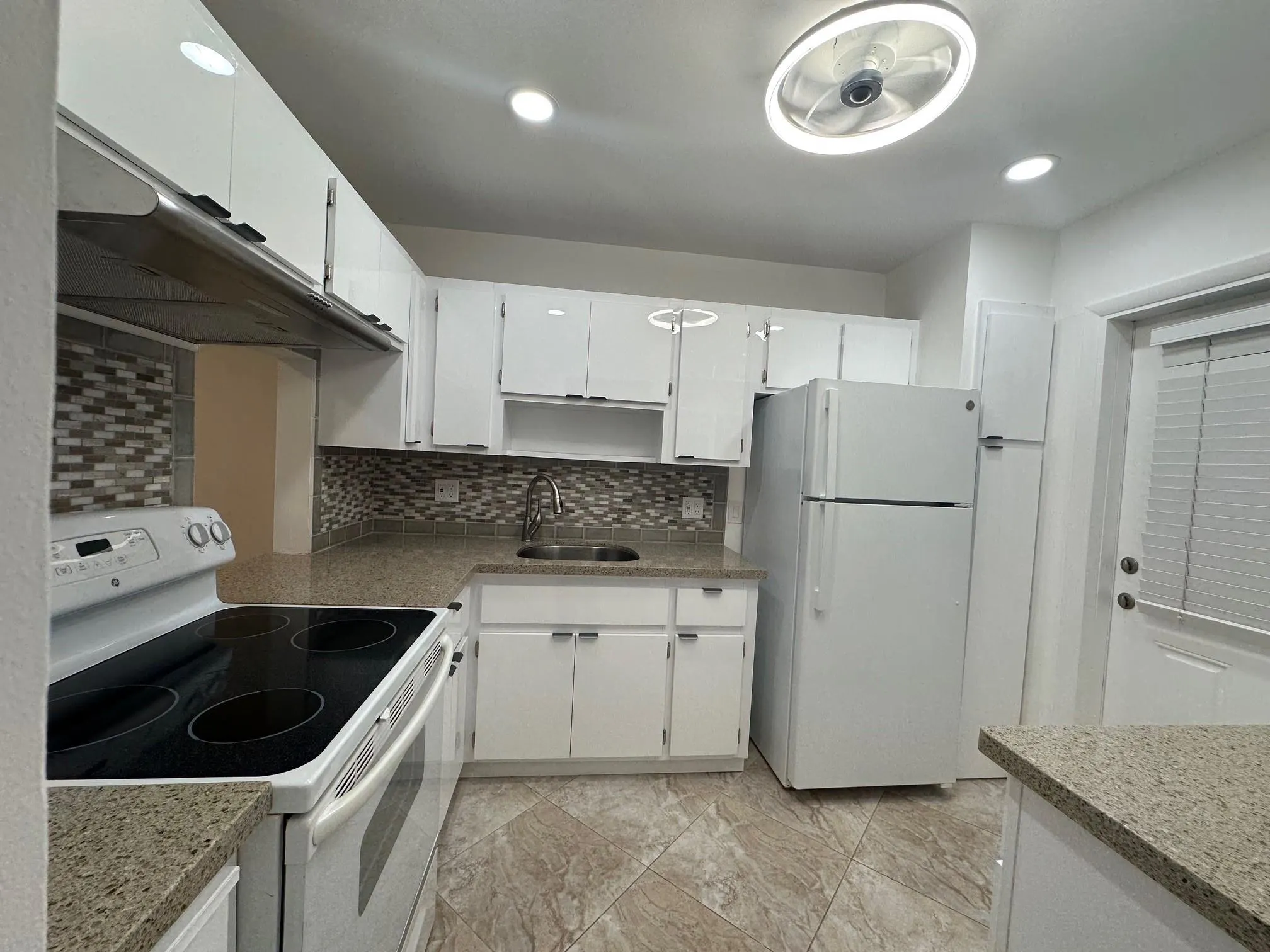 2309 Park Ln, #105