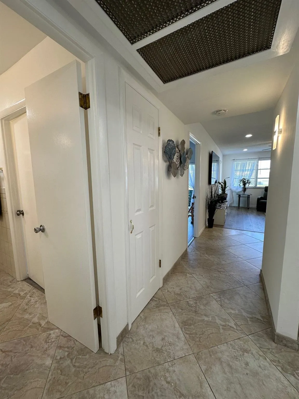 2309 Park Ln, #105