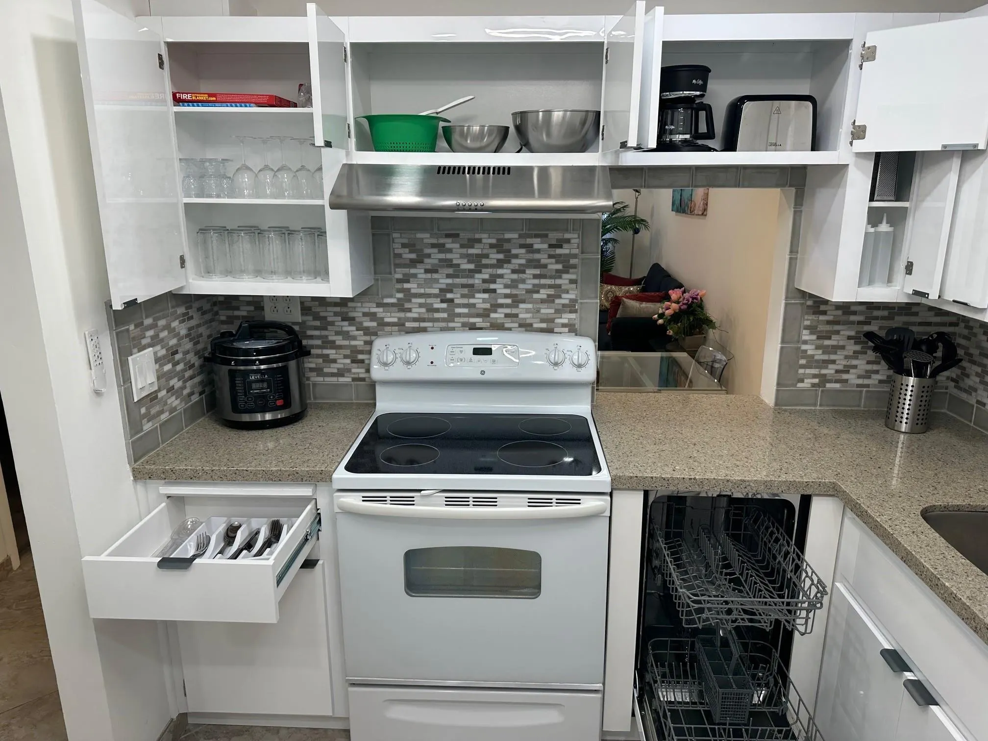 2309 Park Ln, #105