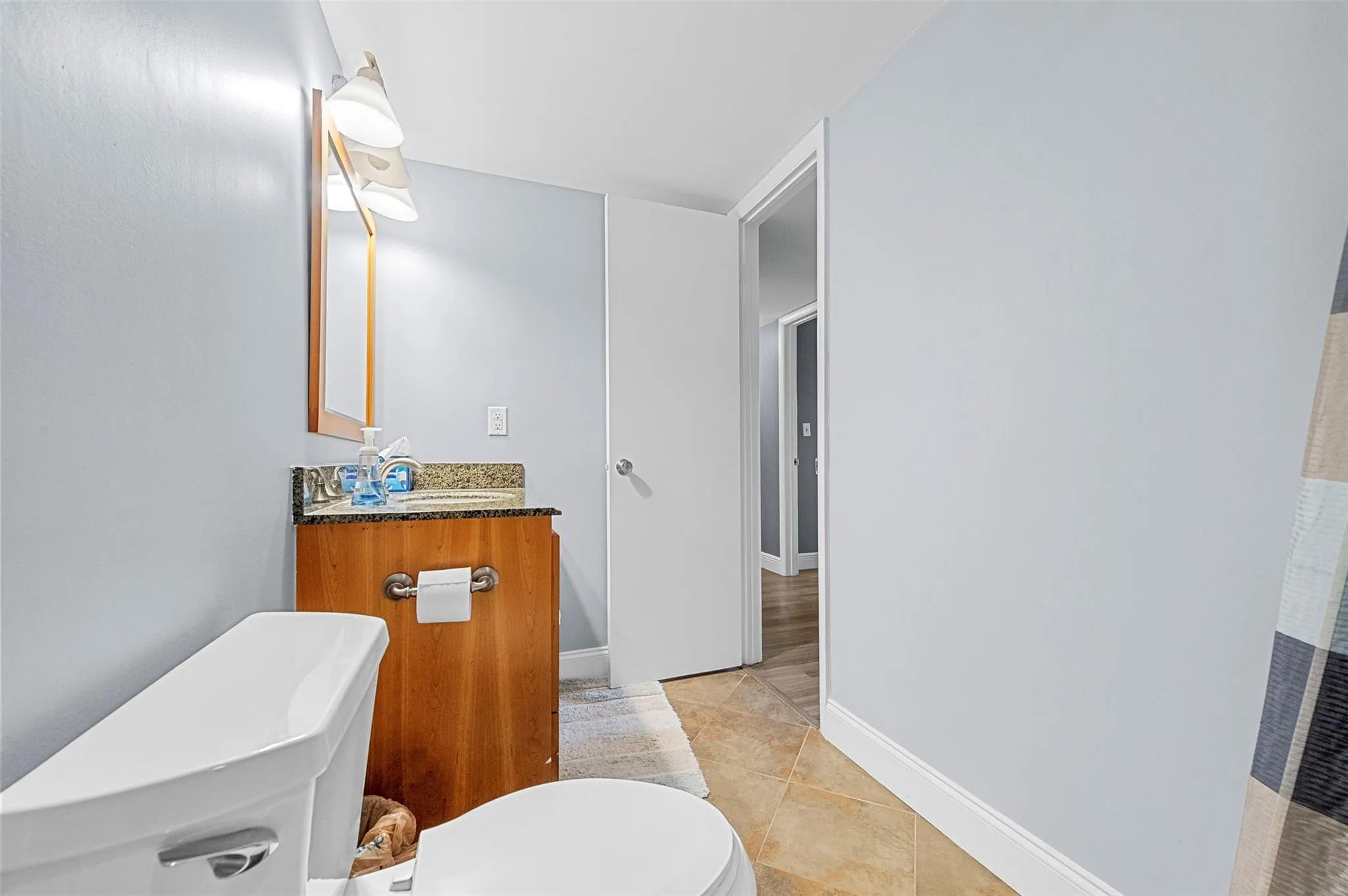 1000 River Reach Dr, #402