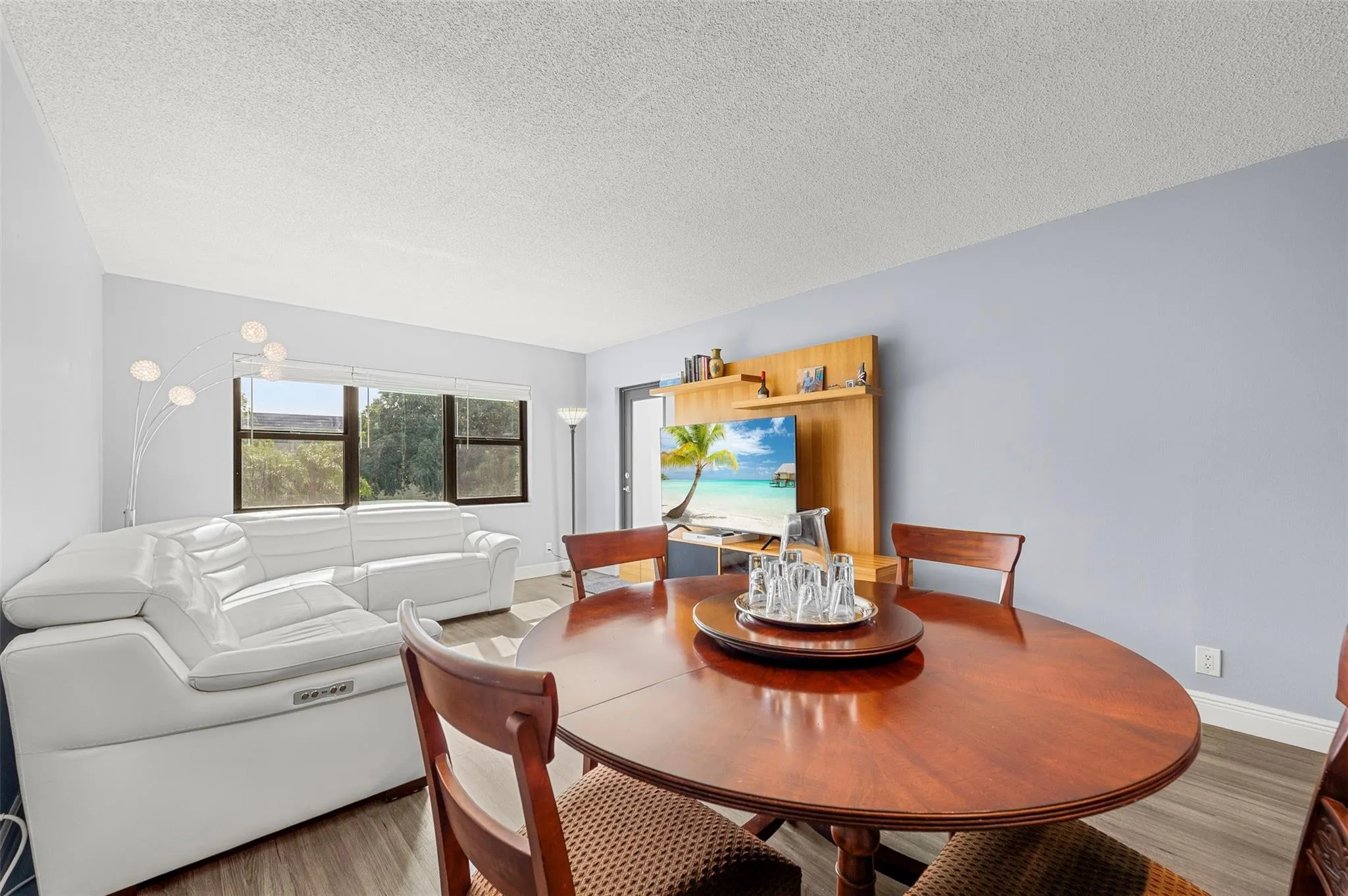 1000 River Reach Dr, #402