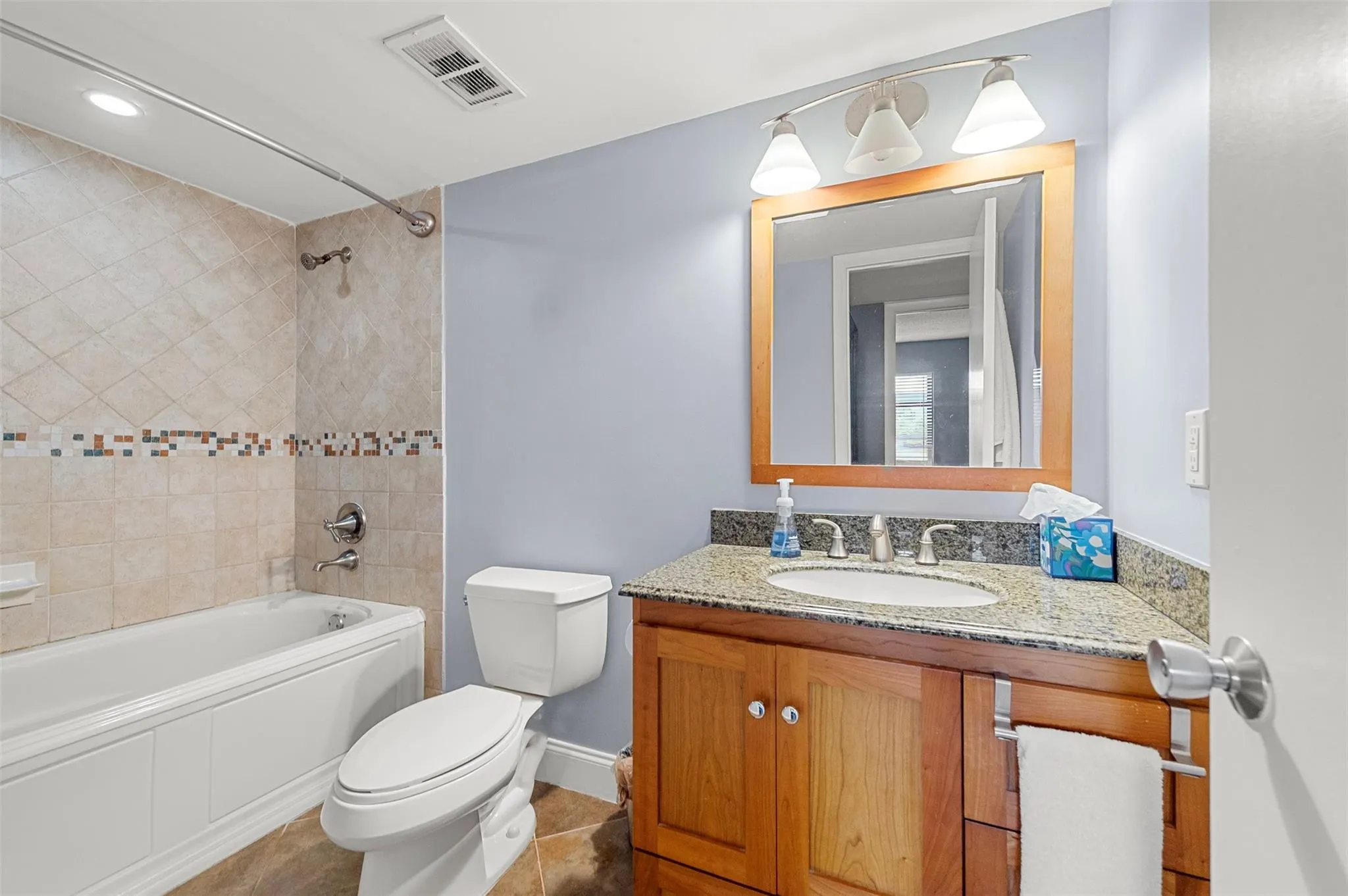 1000 River Reach Dr, #402