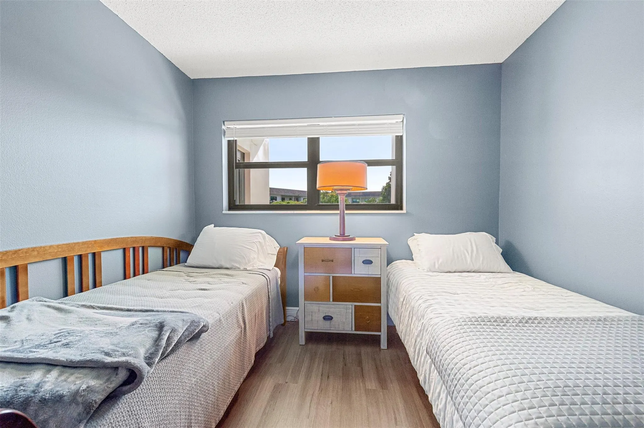 1000 River Reach Dr, #402