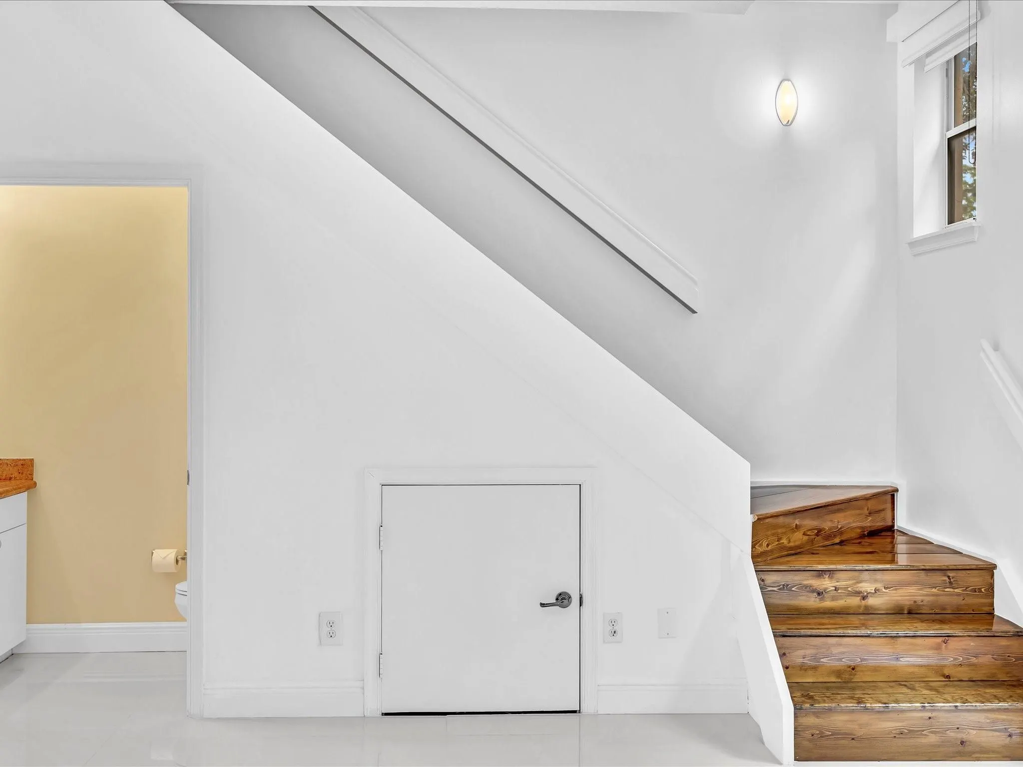 812 SE 4th Court