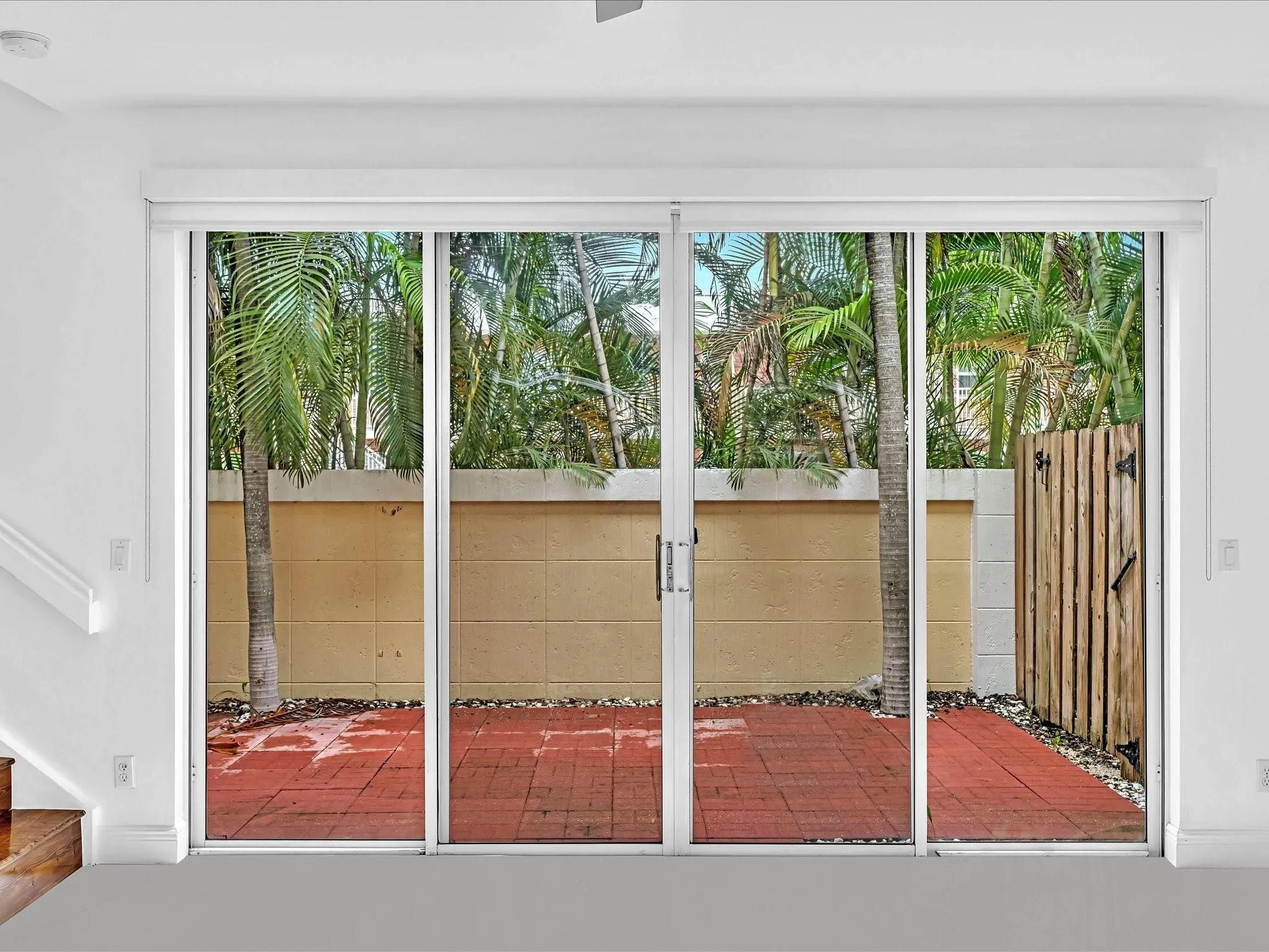 812 SE 4th Court