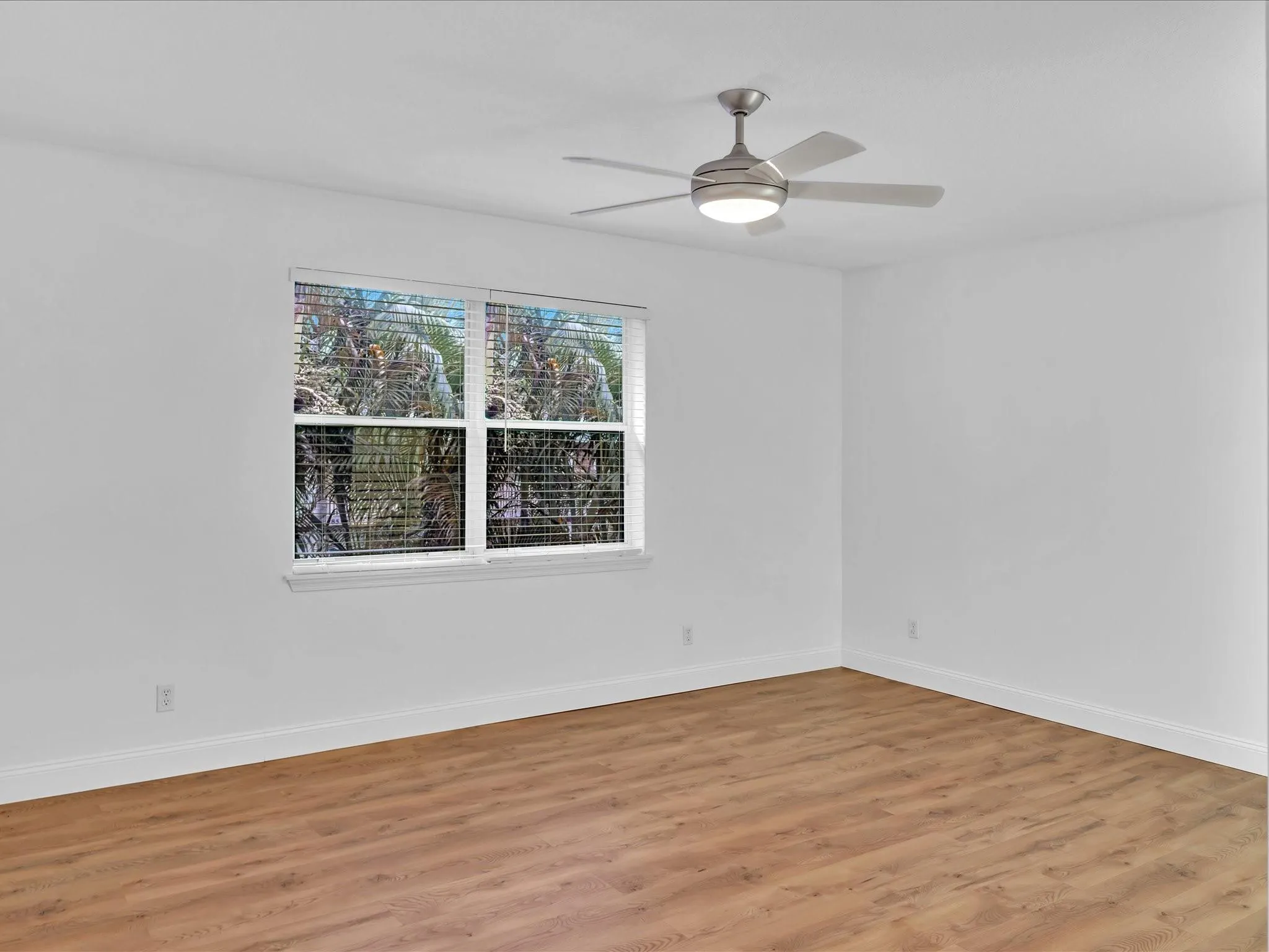 812 SE 4th Court
