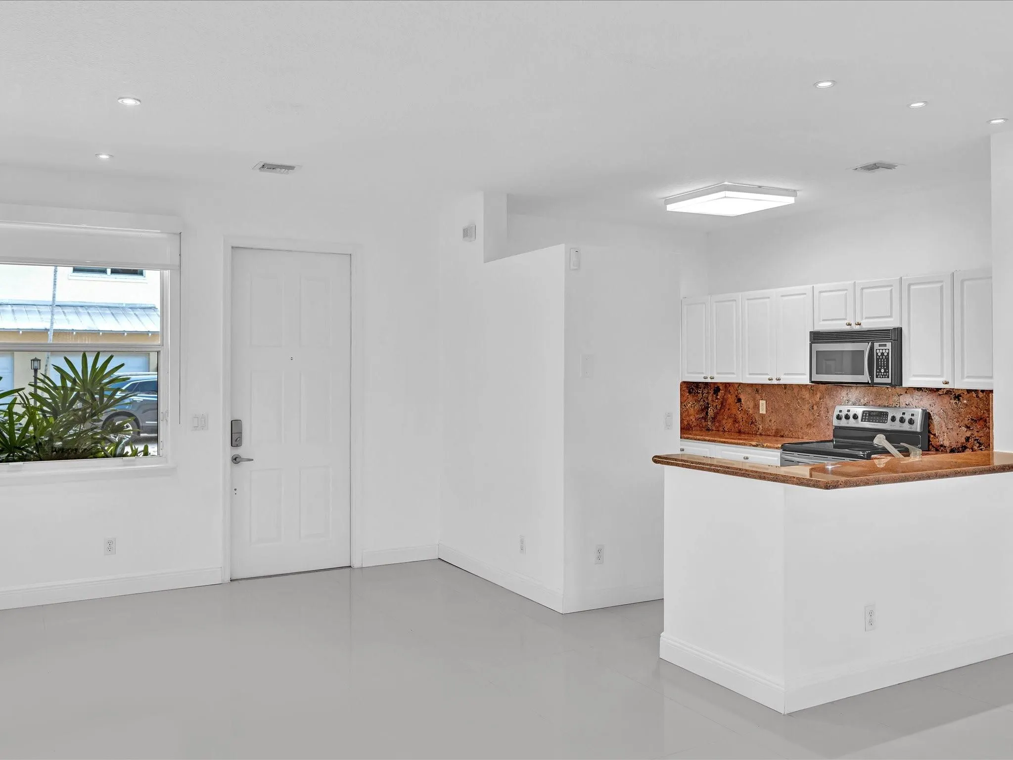 812 SE 4th Court