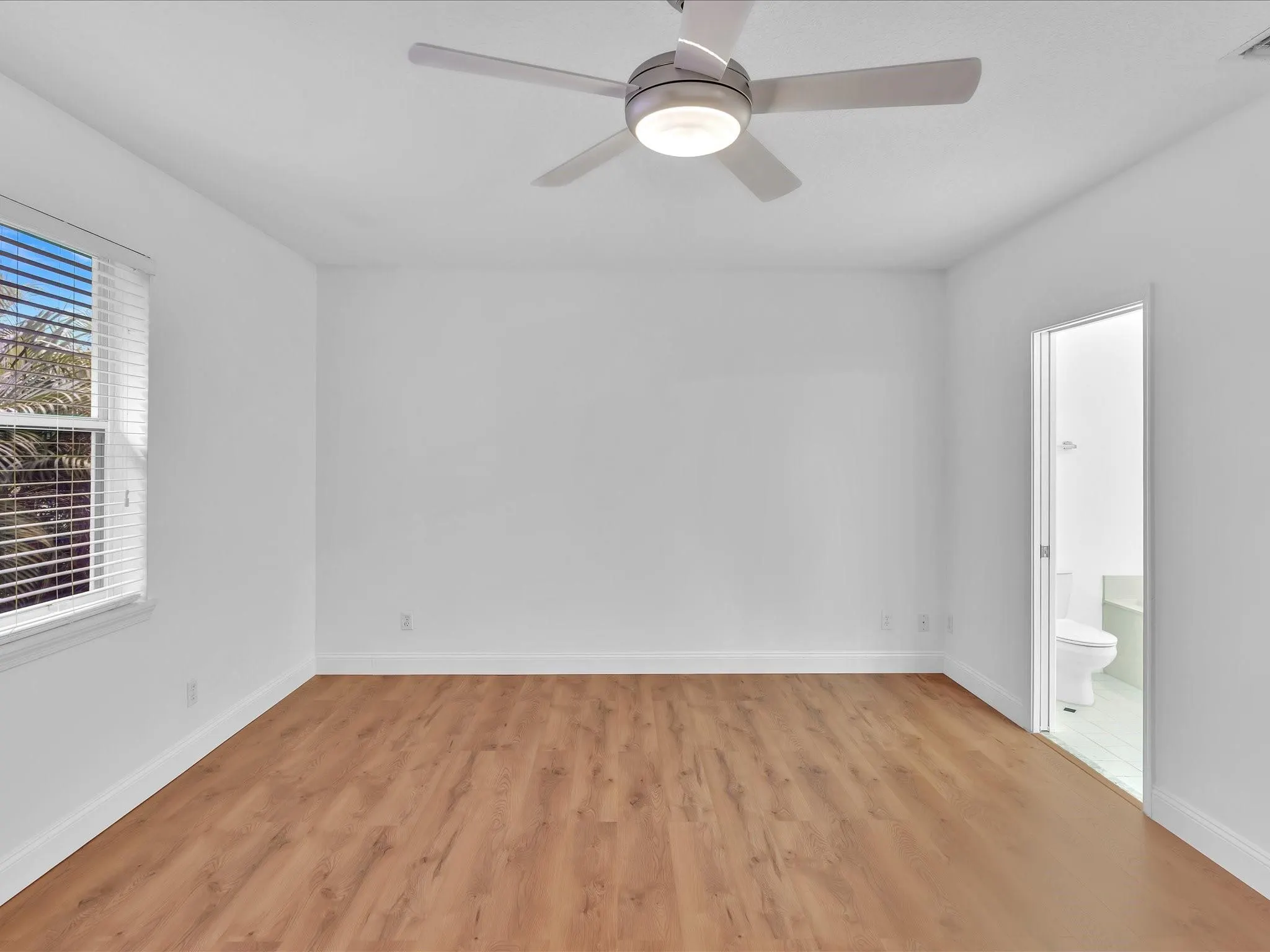 812 SE 4th Court