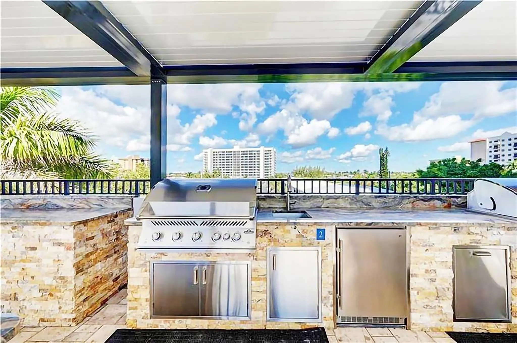 525 N Ocean Blvd, #1415