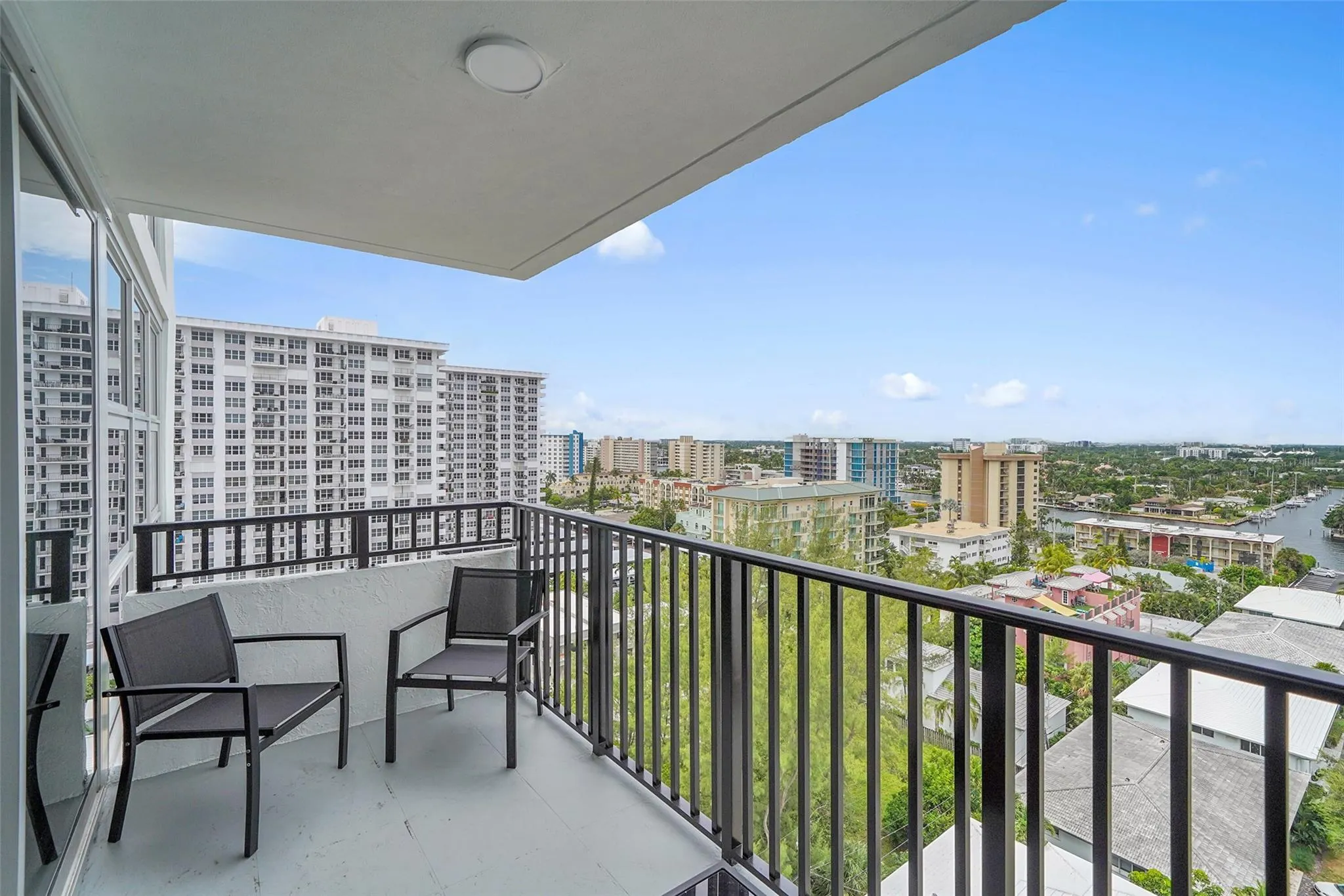 525 N Ocean Blvd, #1415