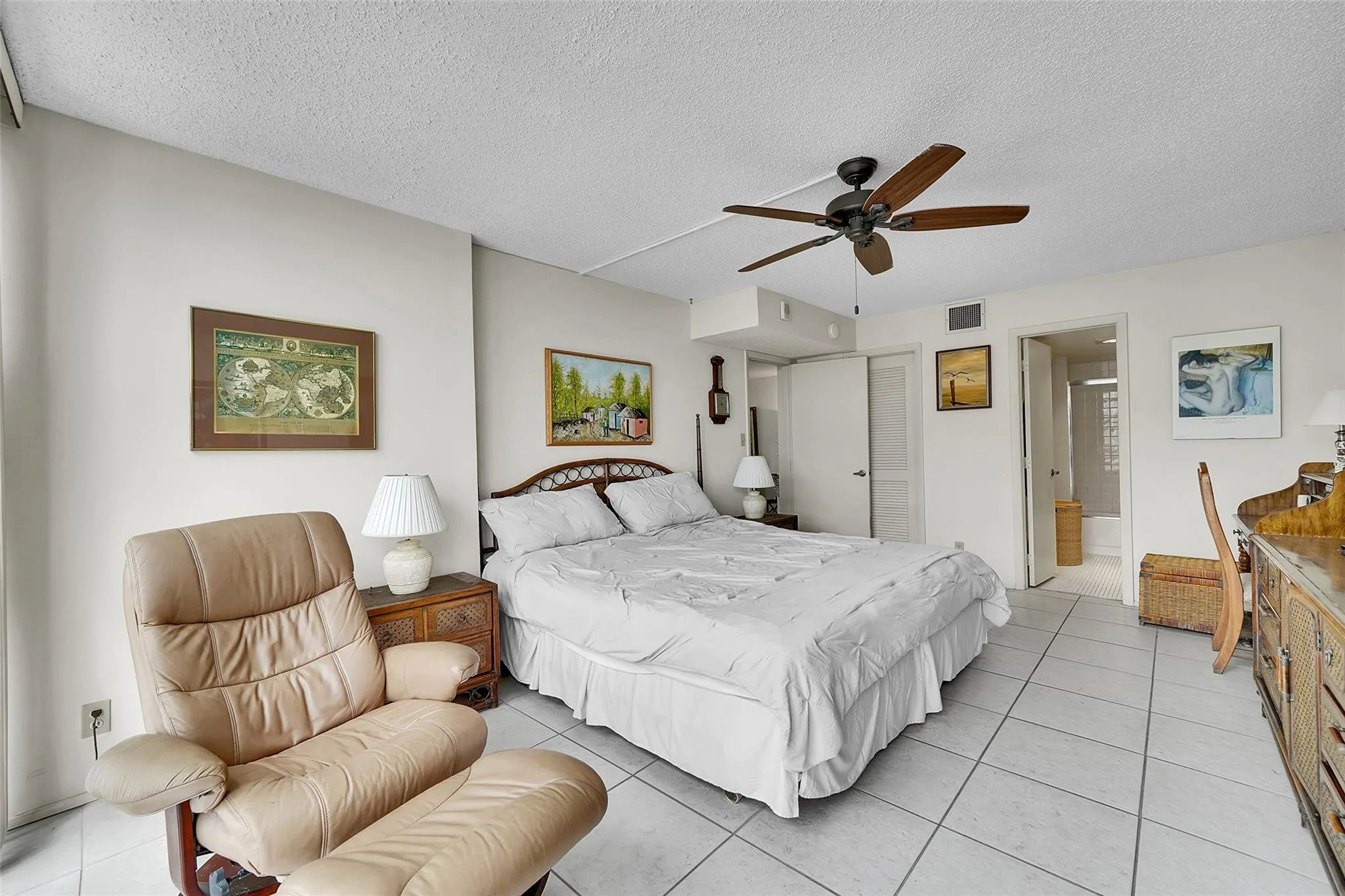 525 N Ocean Blvd, #1415