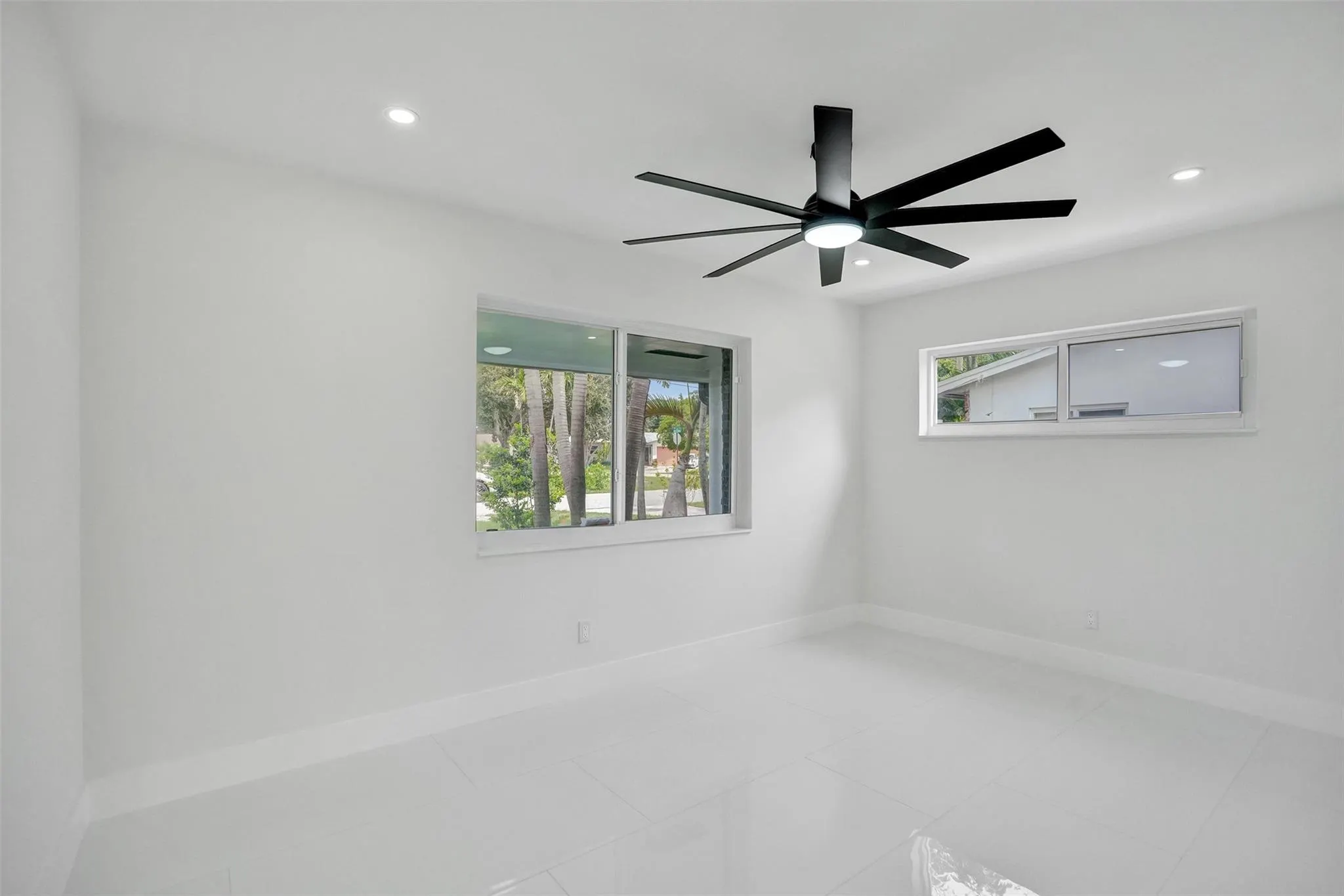 2615 NW 9th Ter