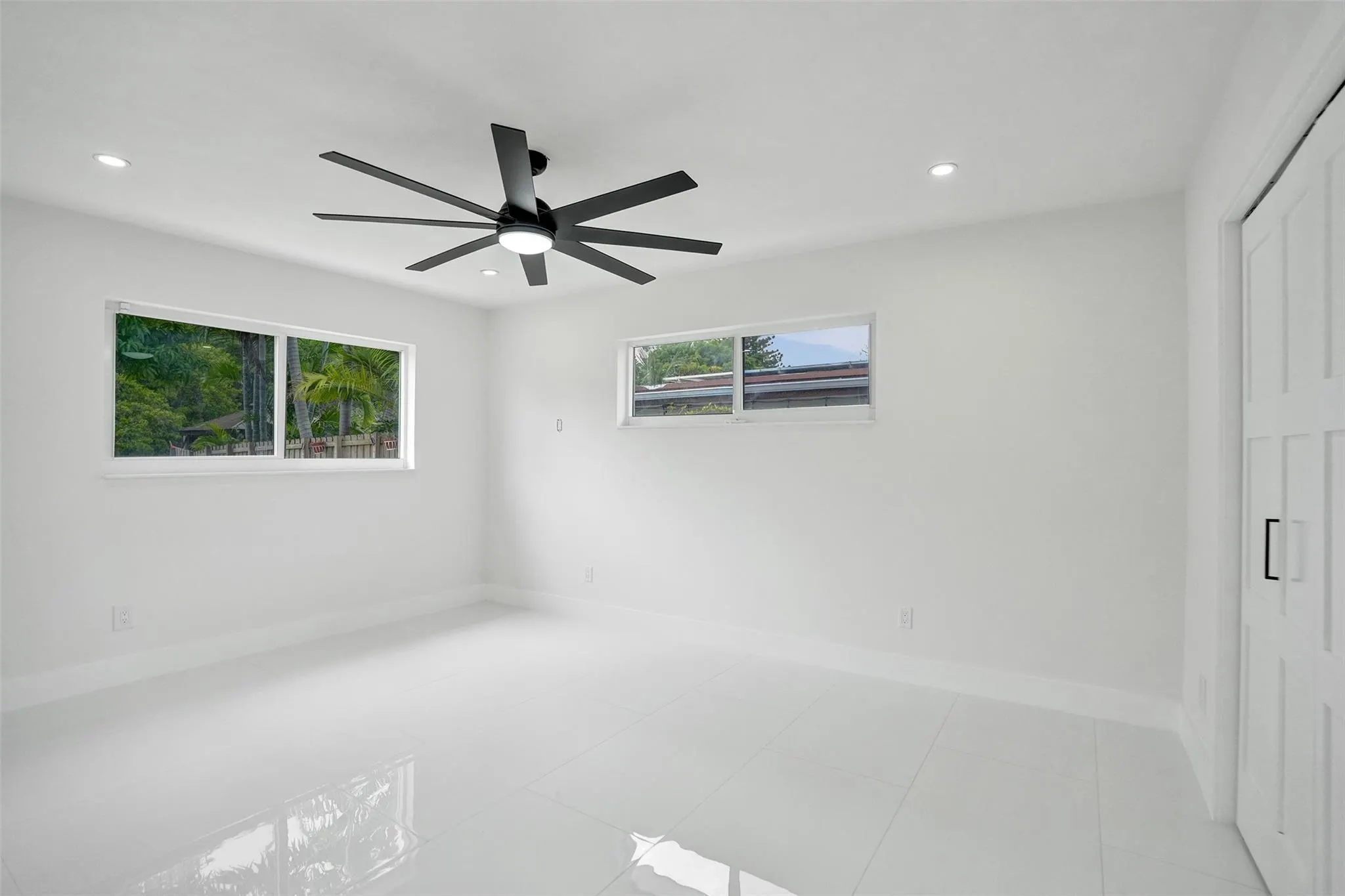 2615 NW 9th Ter