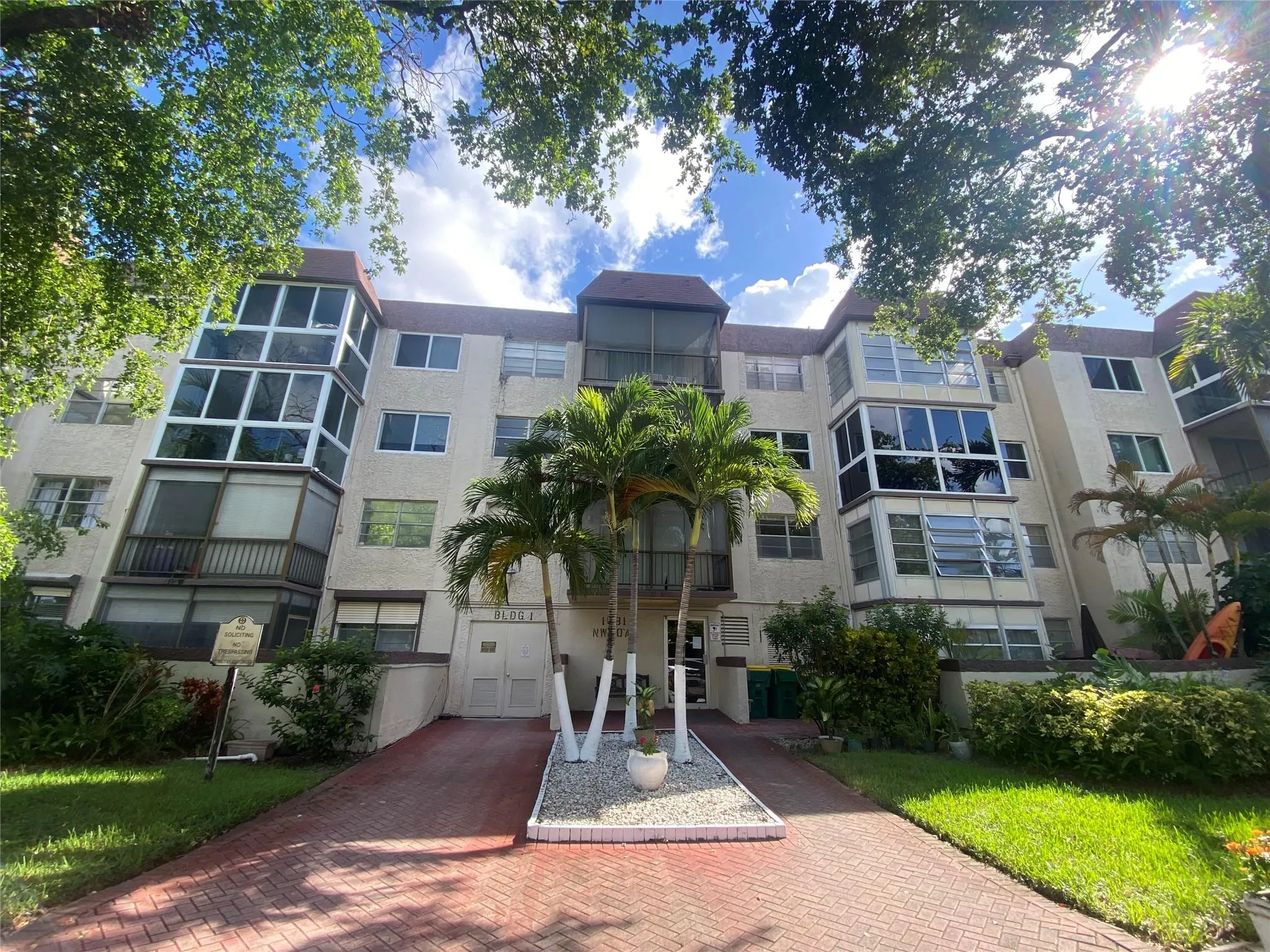 1681 NW 70th Ave, #306