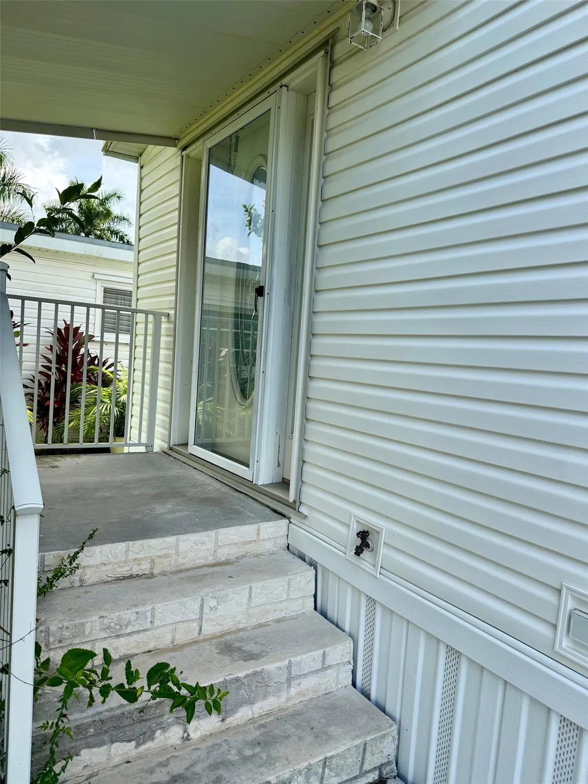 2080 SW 85th Ave
