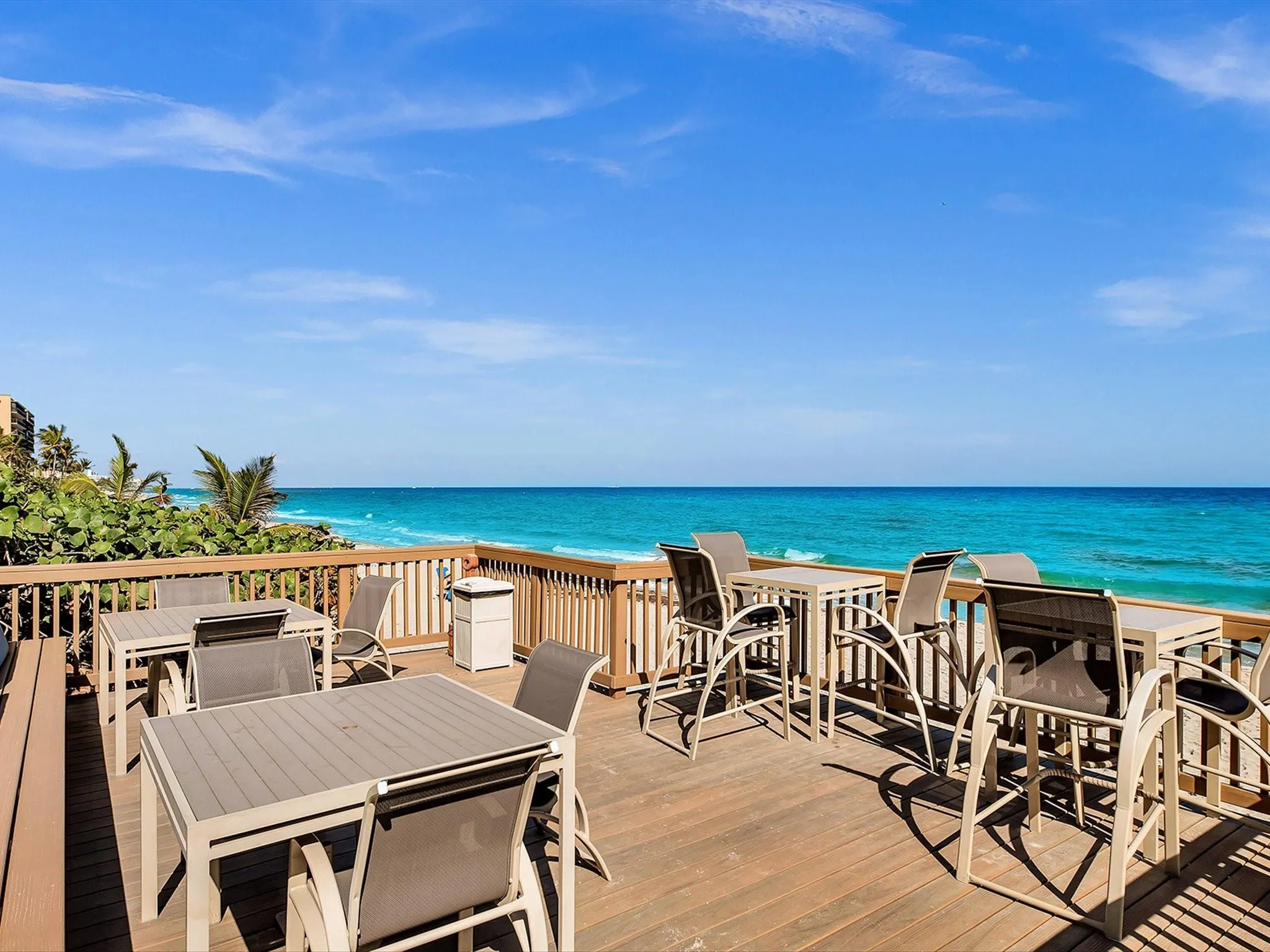 1147 Hillsboro Mile, #802