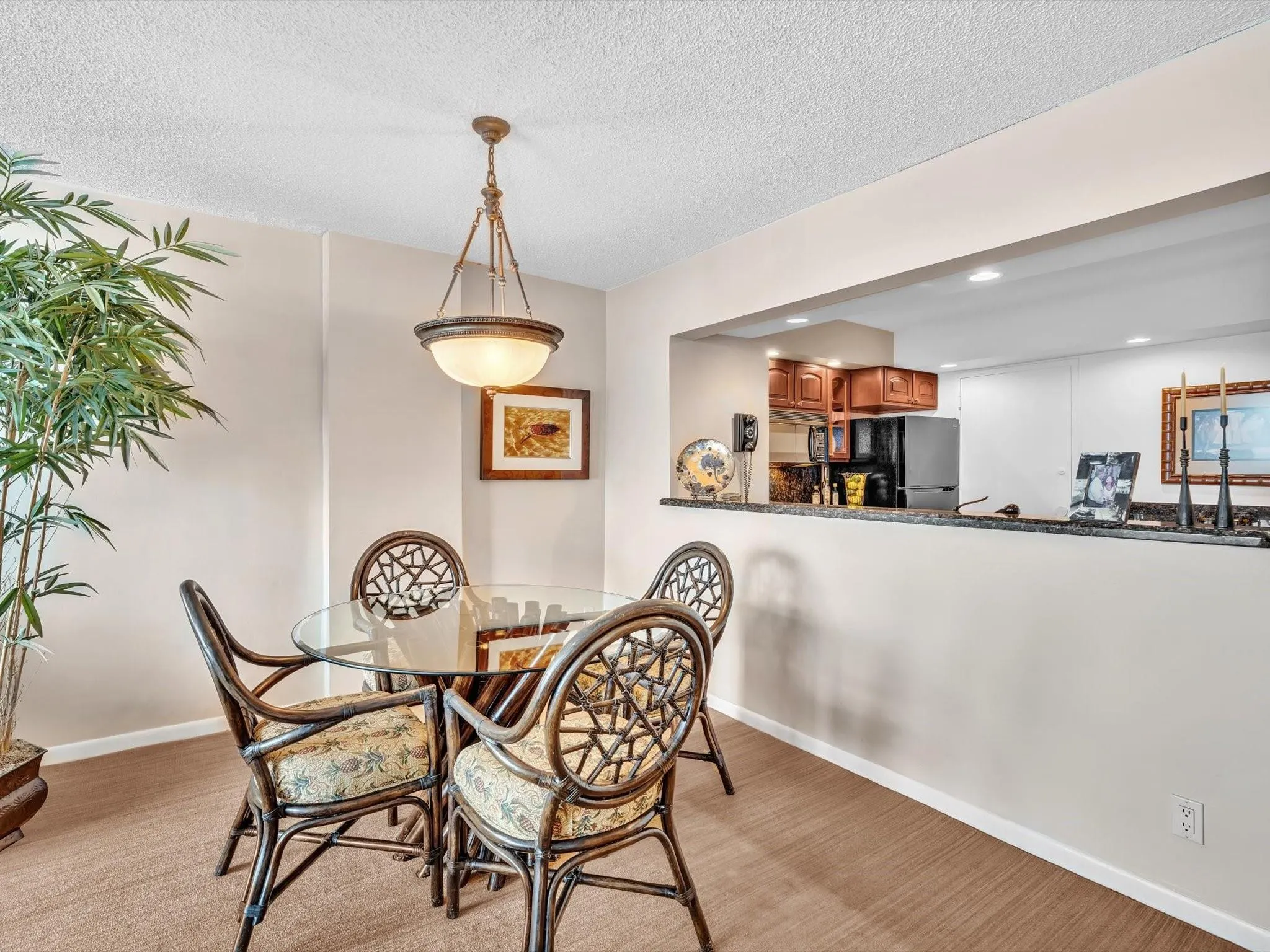 1147 Hillsboro Mile, #802