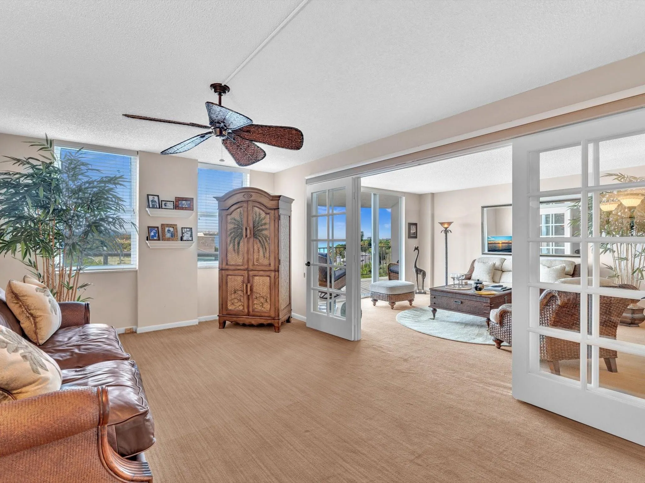 1147 Hillsboro Mile, #802