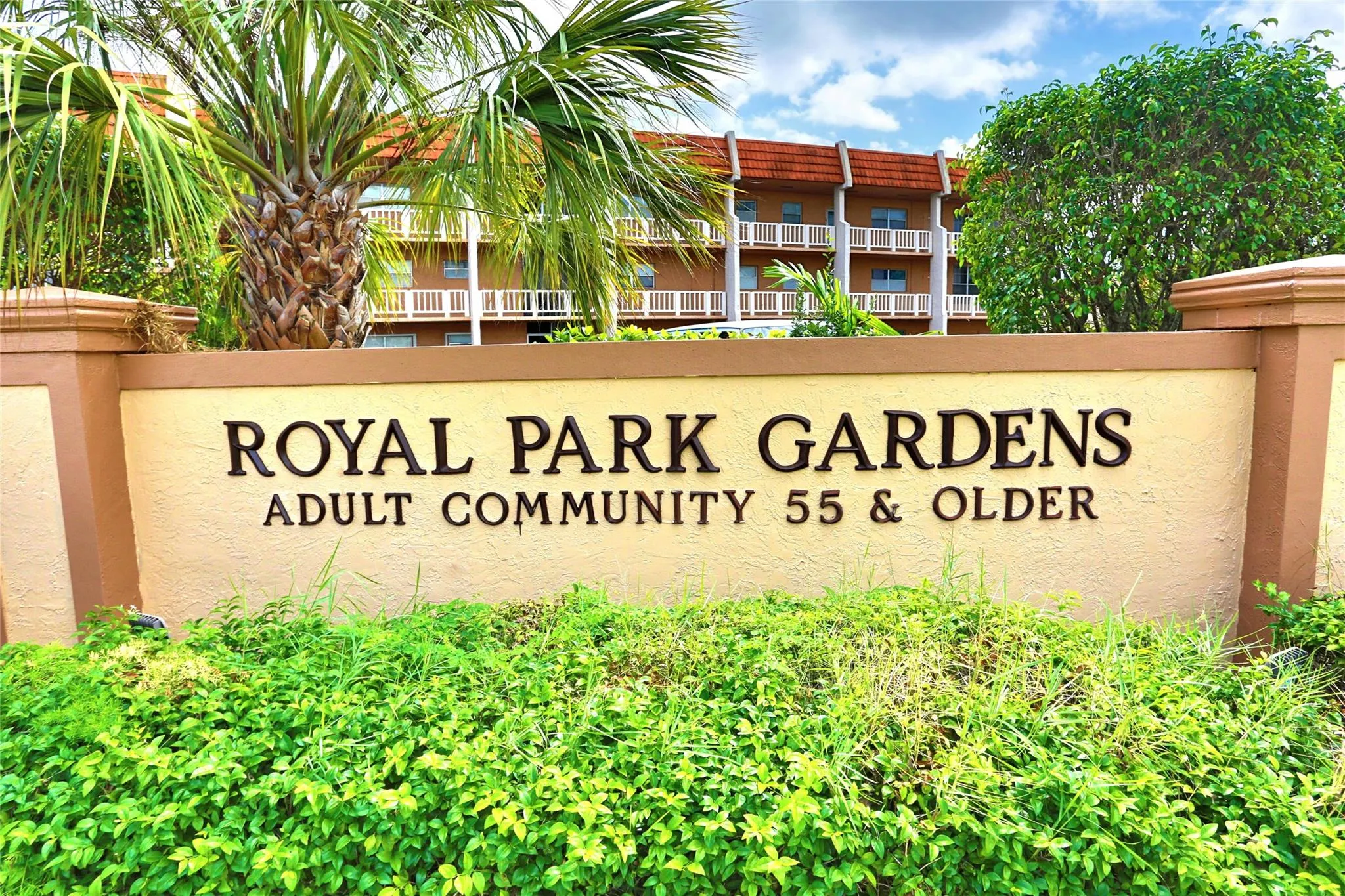 6700 Royal Palm Blvd, #309
