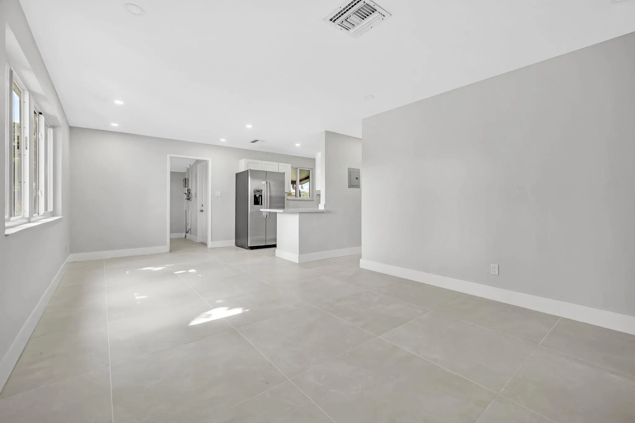 5680 NE 7th Ter