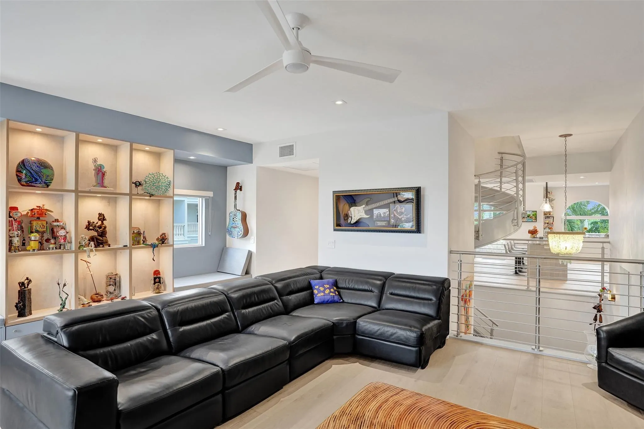 1774 Bay Dr, #18