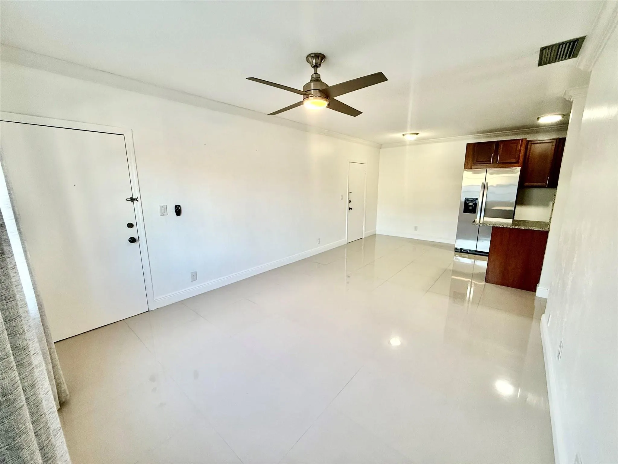 299 SW 7th St, #101a
