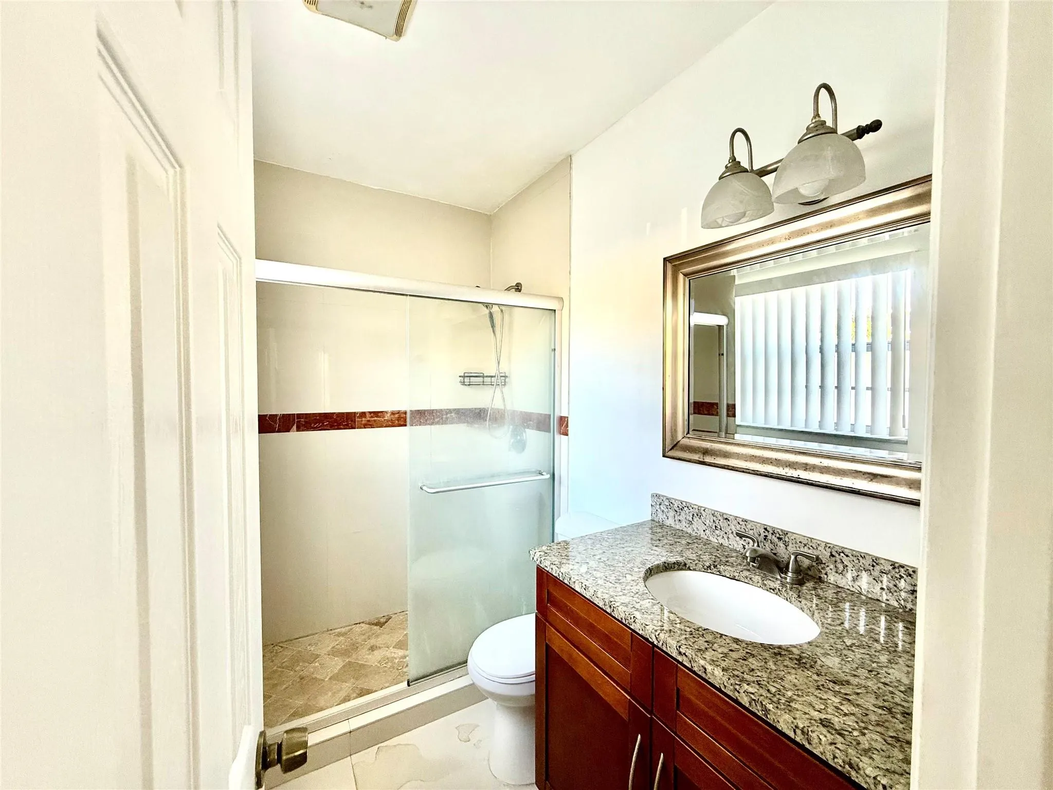 299 SW 7th St, #101a